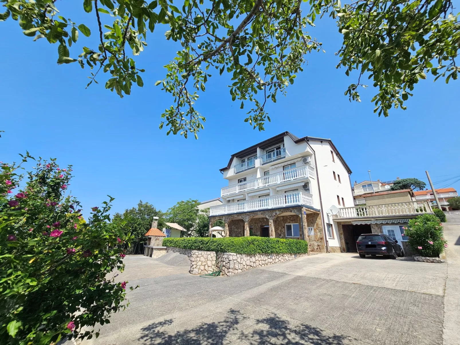 Wohnung mit Meerblick, 150 m vom Strand entfernt-Buiten