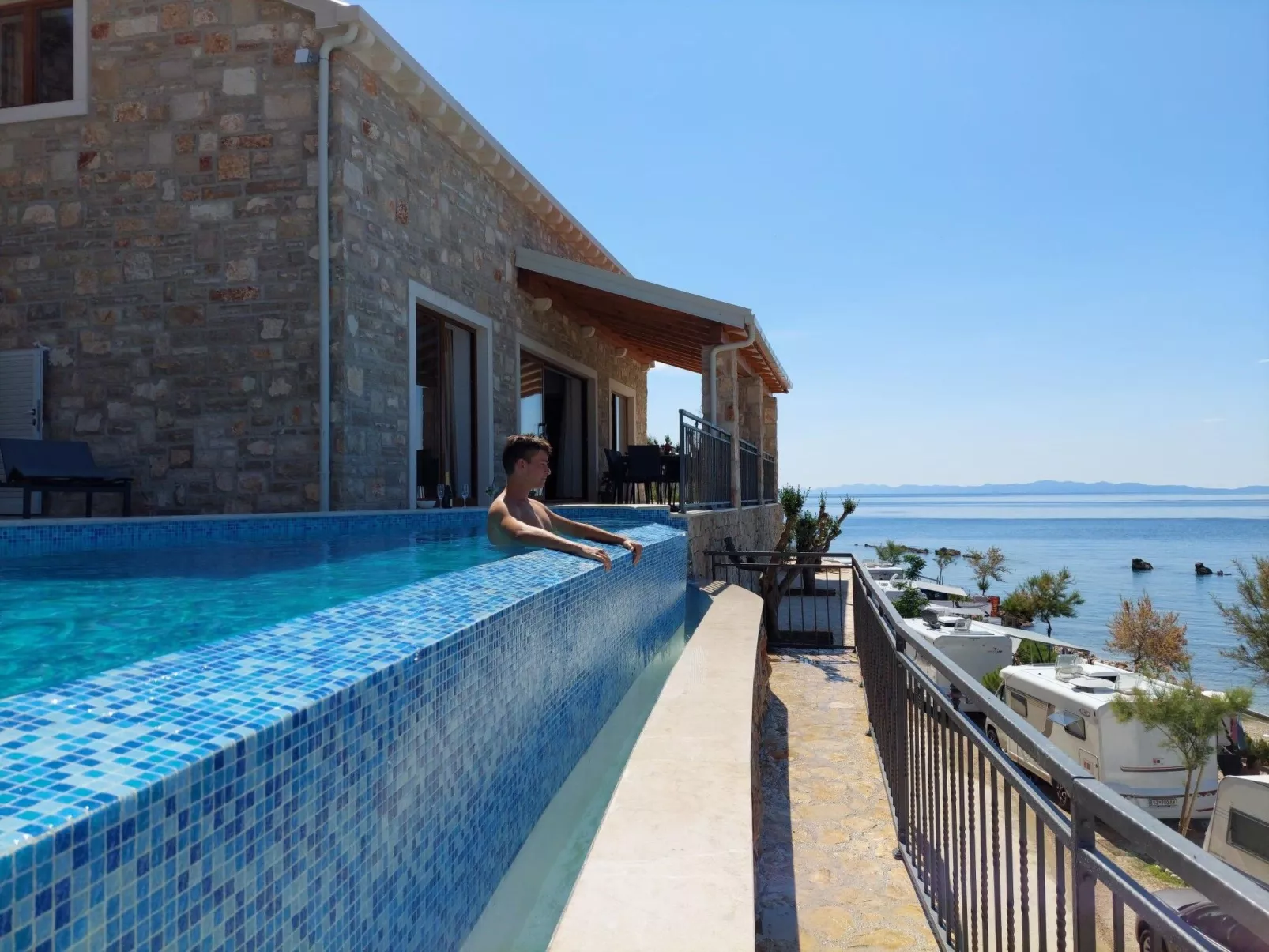 Ferienvilla "Dalmatiner" mit Infinity Pool-Buiten