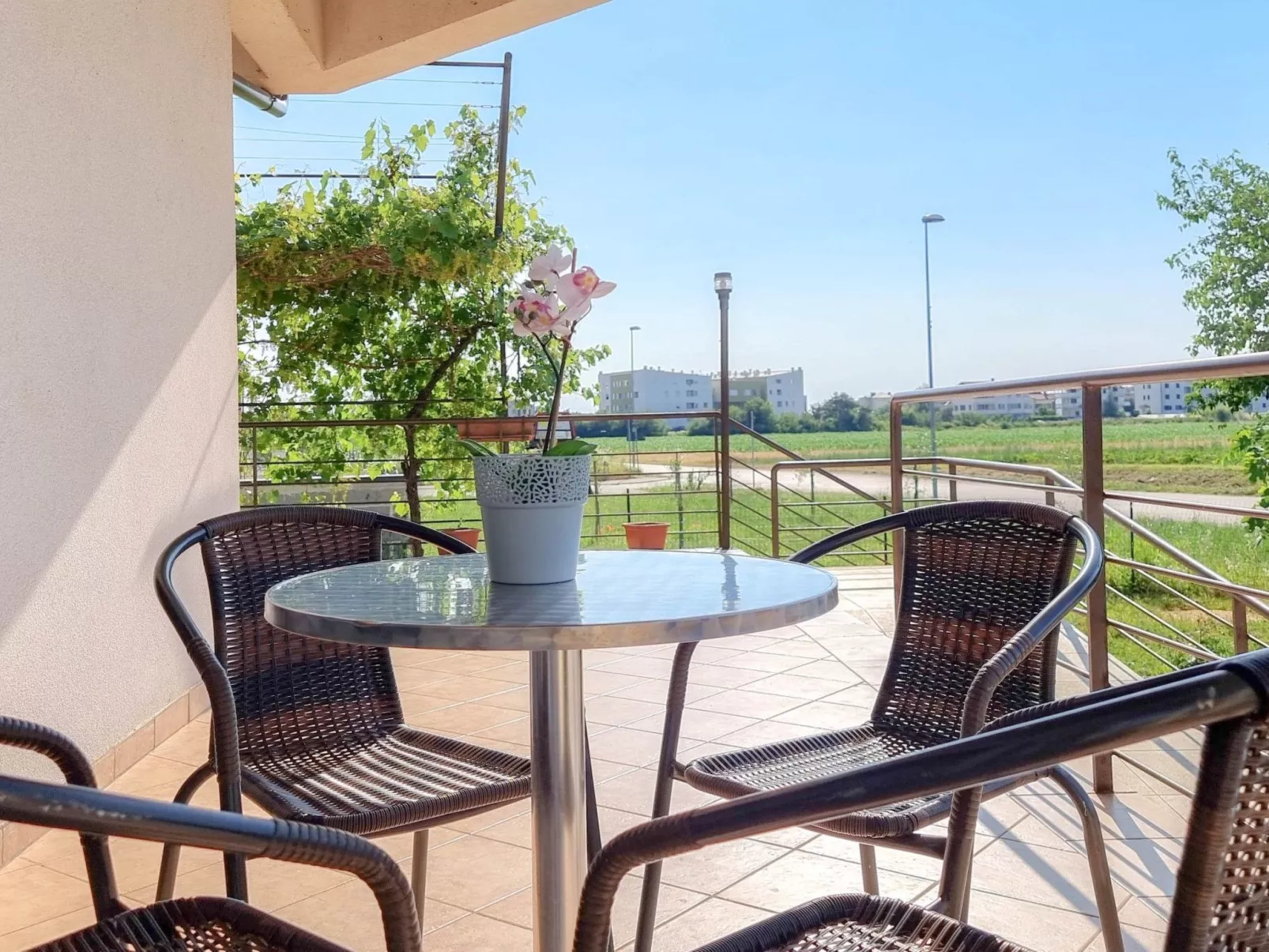 Wohnung "Dani" mit Terrasse-Image-tags.info