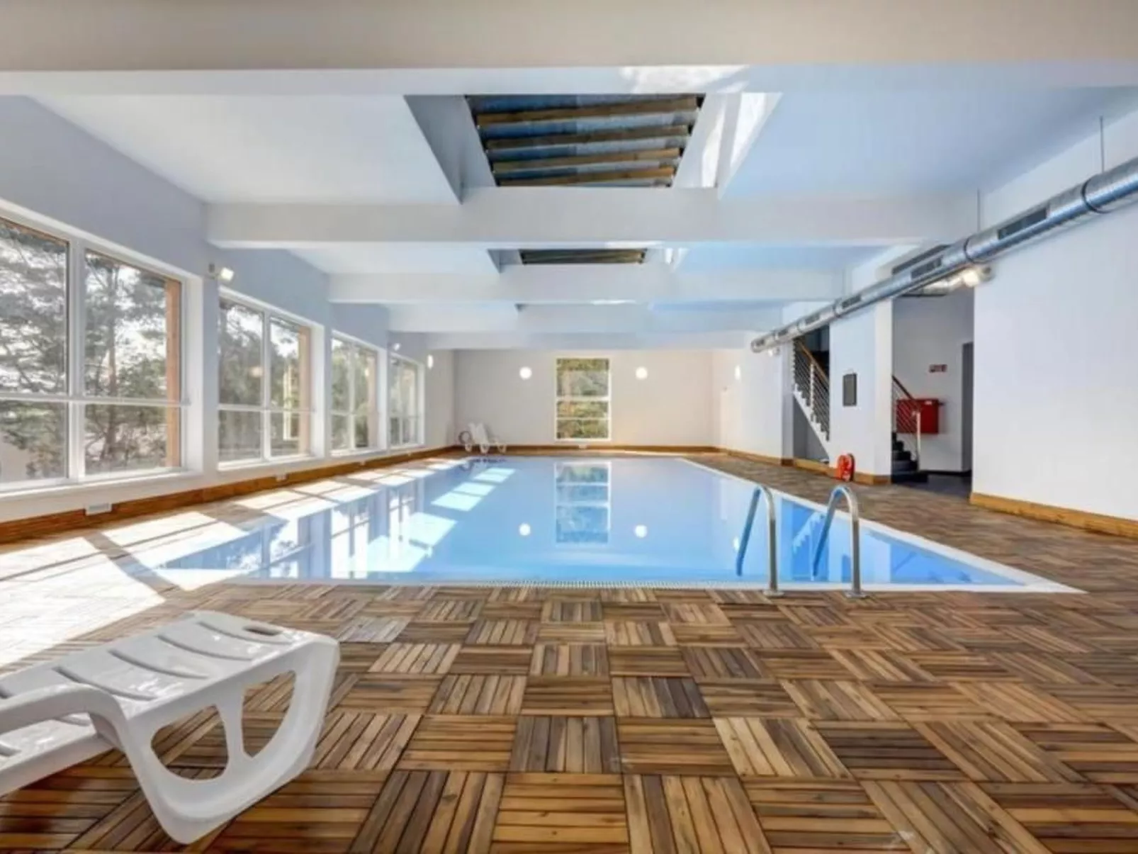 Studio-Wohnung "Apartment 16B" mit Schwimmbad-Binnen