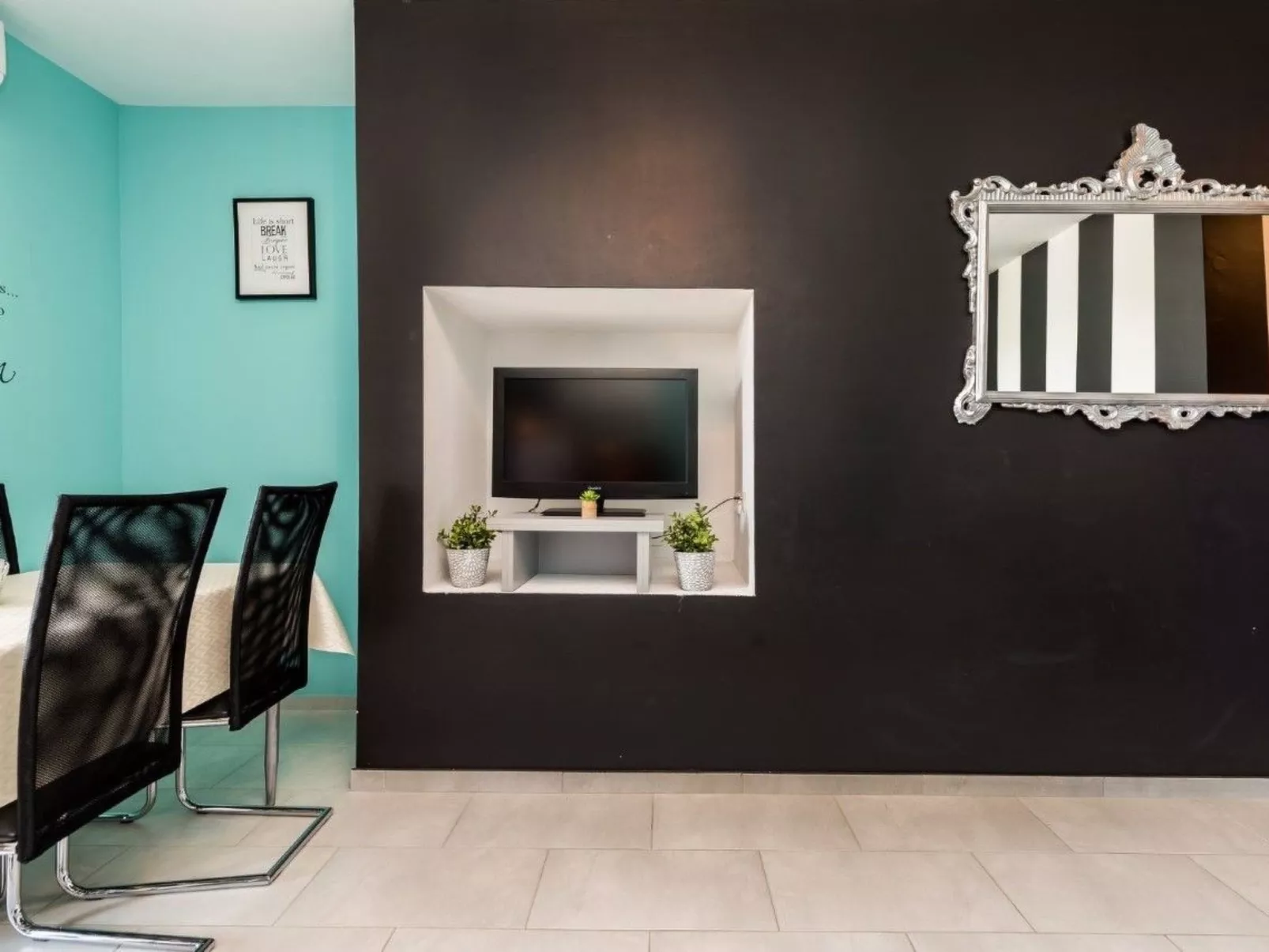 Wohnung Kim Black - von TA Leut Agency-Binnen