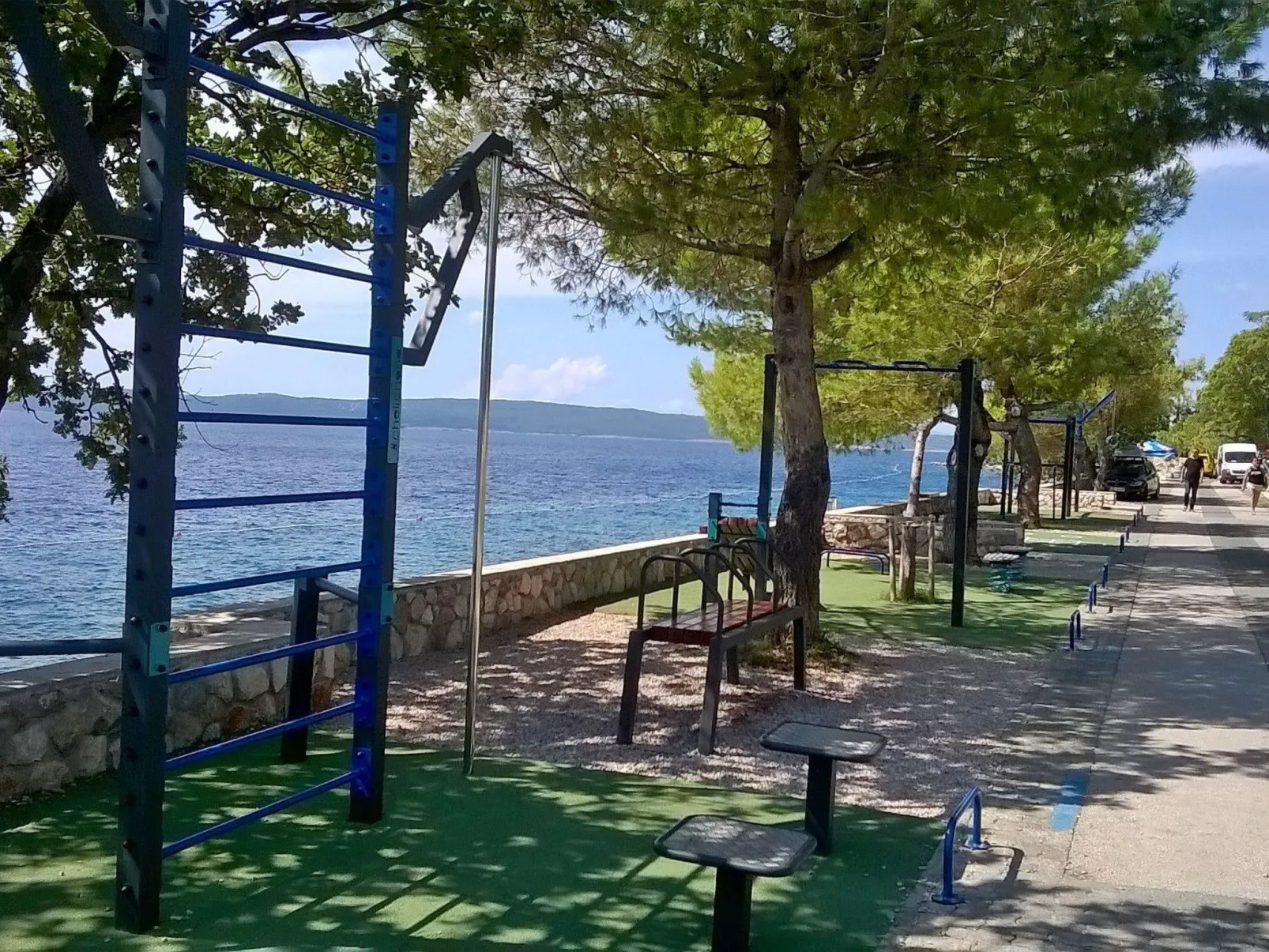 Appartement mit Balkon und Meerblick-Image-tags.info