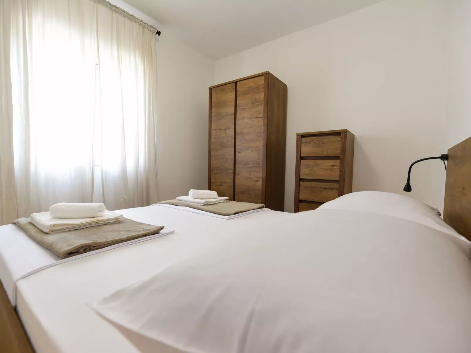 Wohnung mit Garage-Binnen