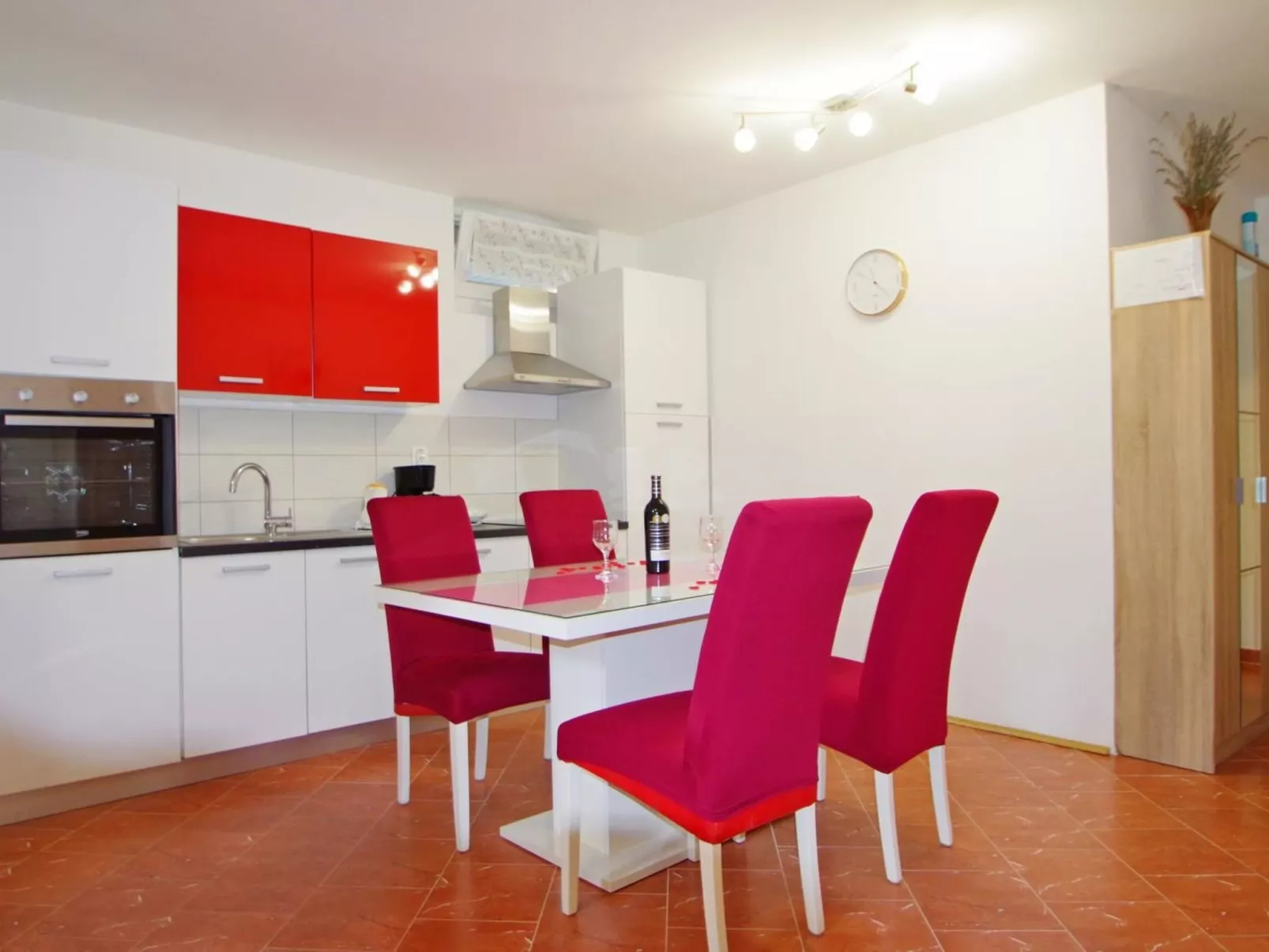 Studio-Wohnung "Tara"-Image-tags.info