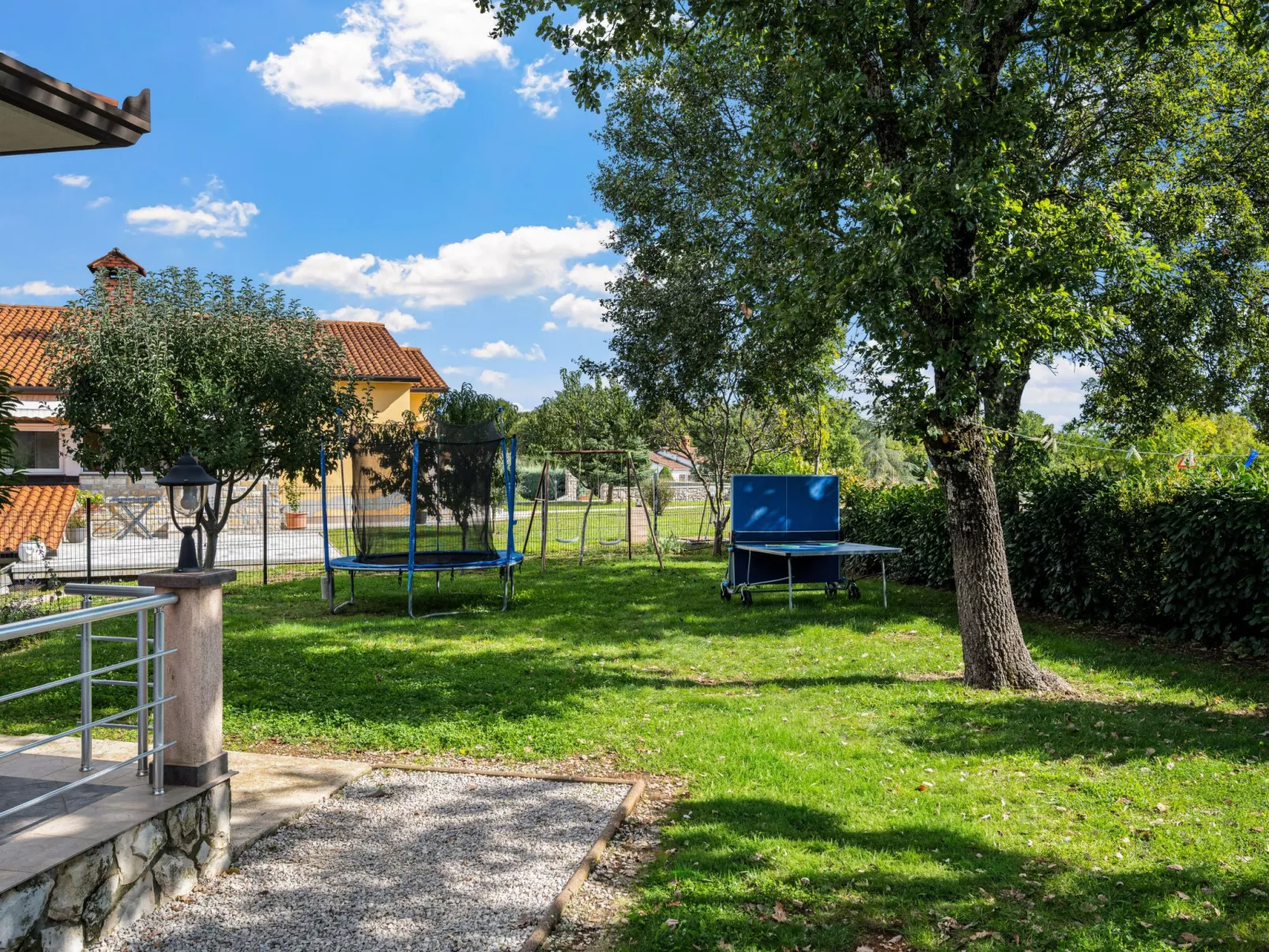 Mit Blick auf das Wasser-Buiten