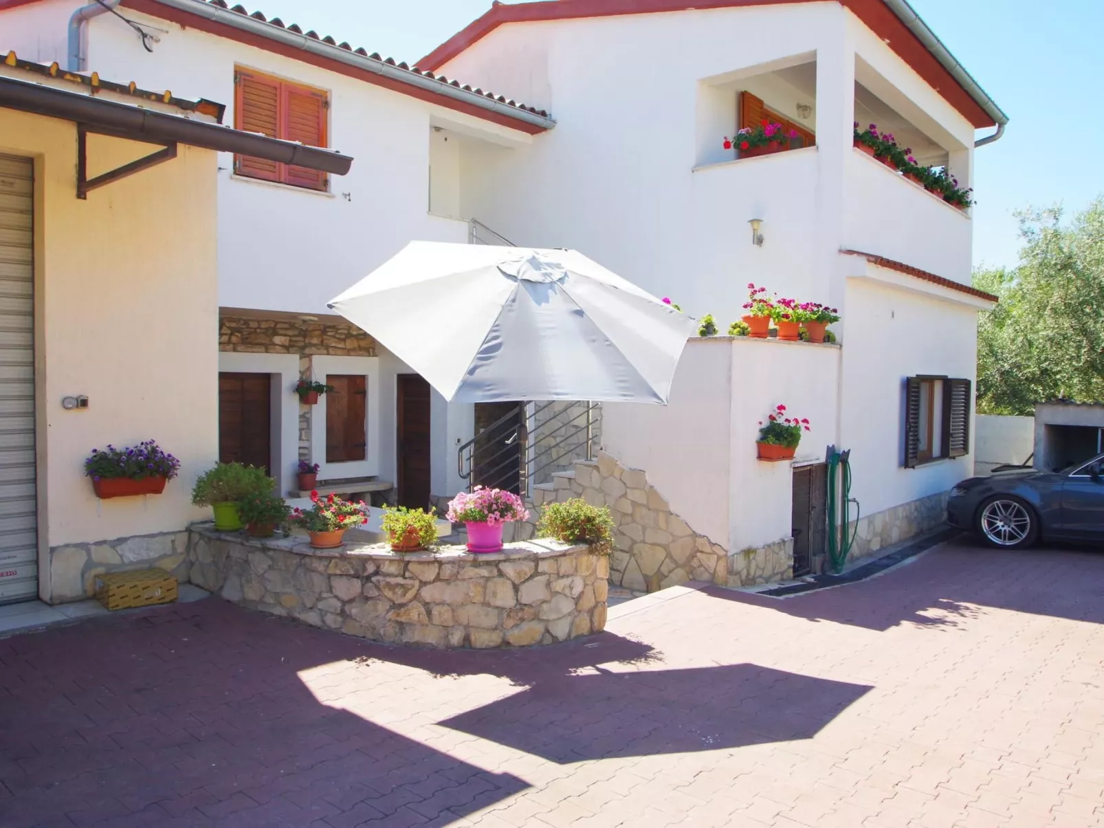 2 schlafzimmer ferienwohnung in viilage Loborika-Image-tags.info