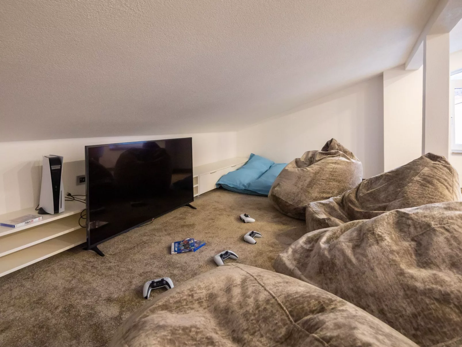 Luxuriöse Villa Elais für 10 Personen-Binnen