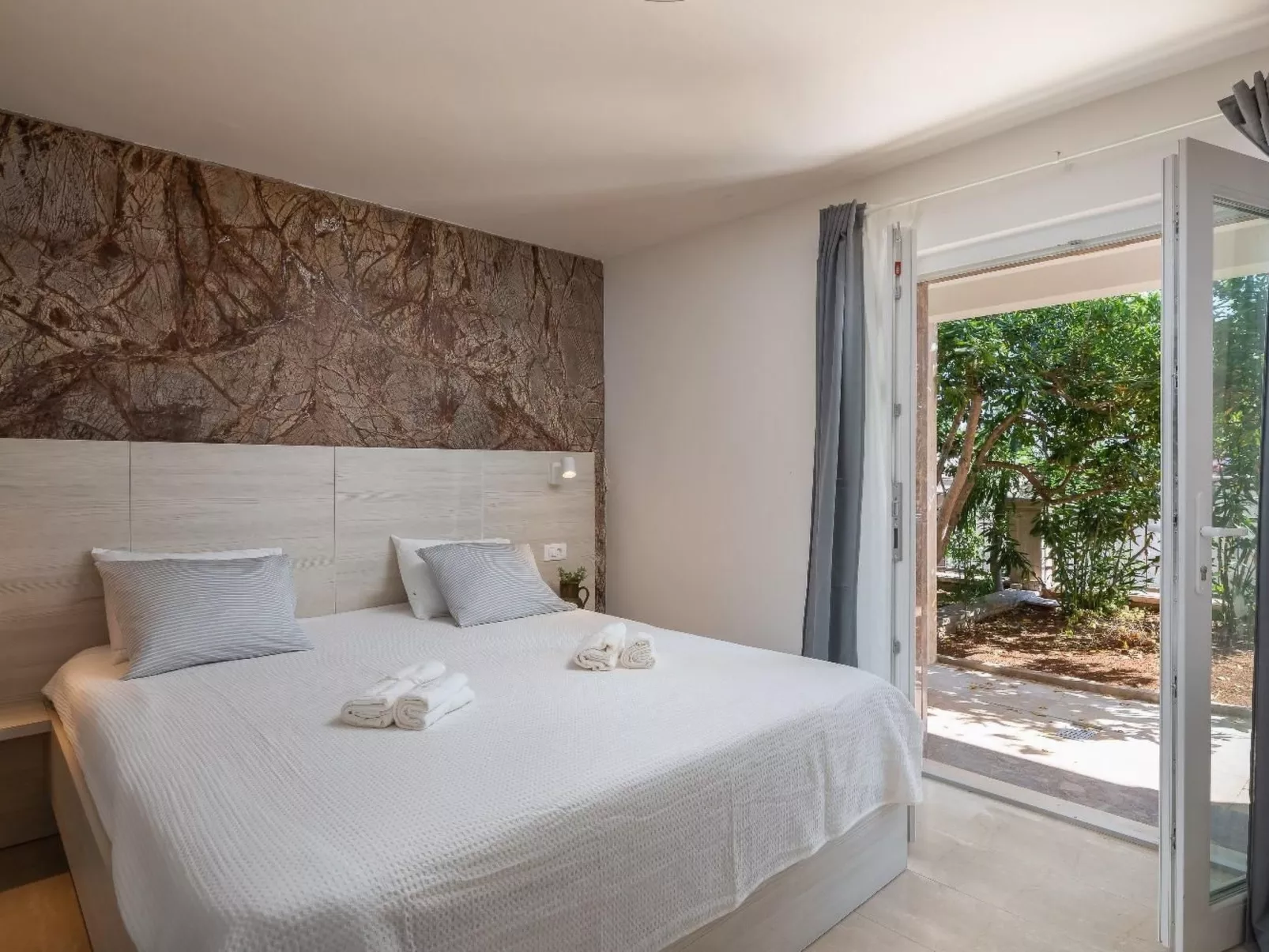 Rustikale Ferienvilla Pomalo-Image-tags.info