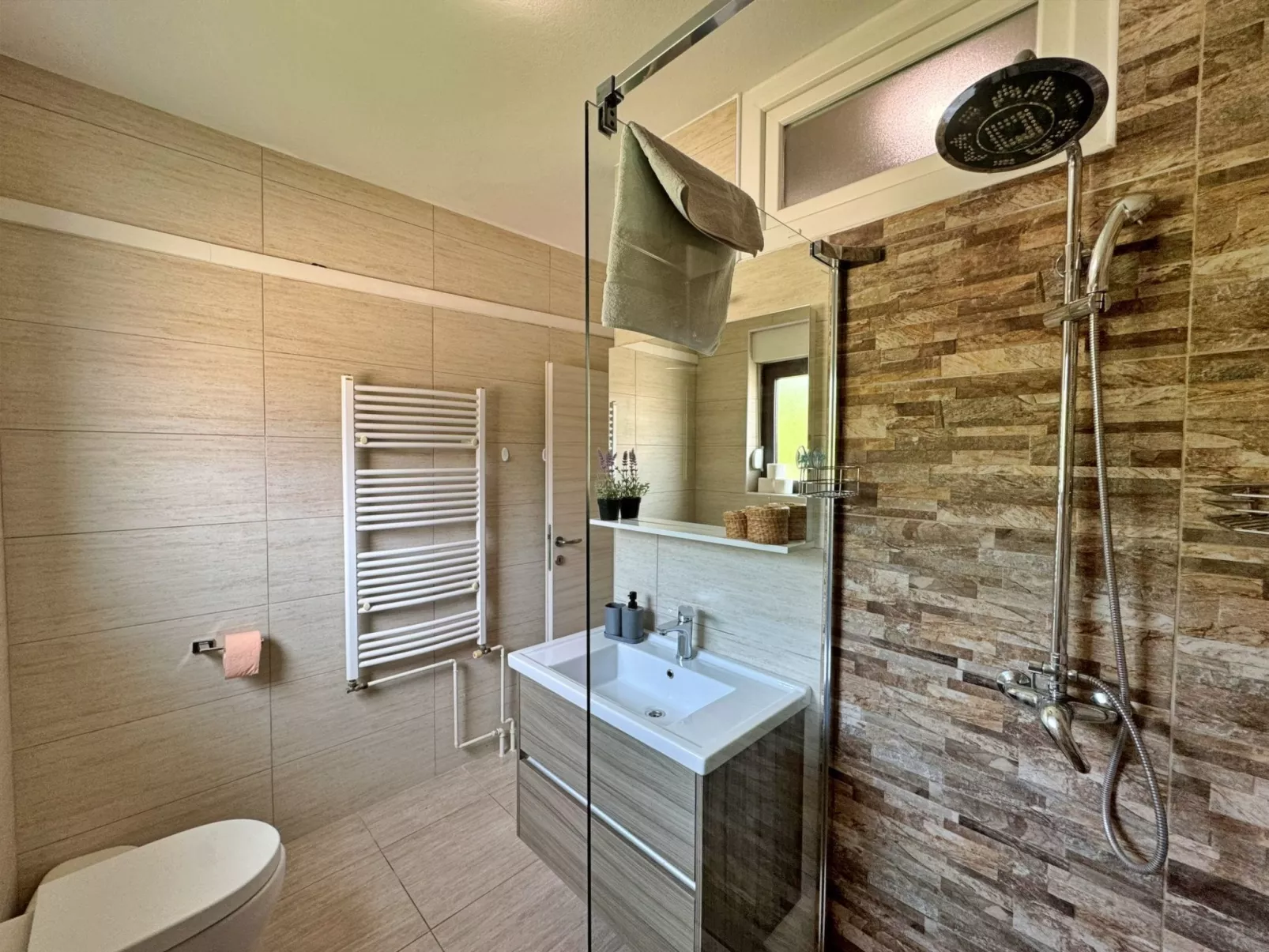 Apartment Rozi-Binnen