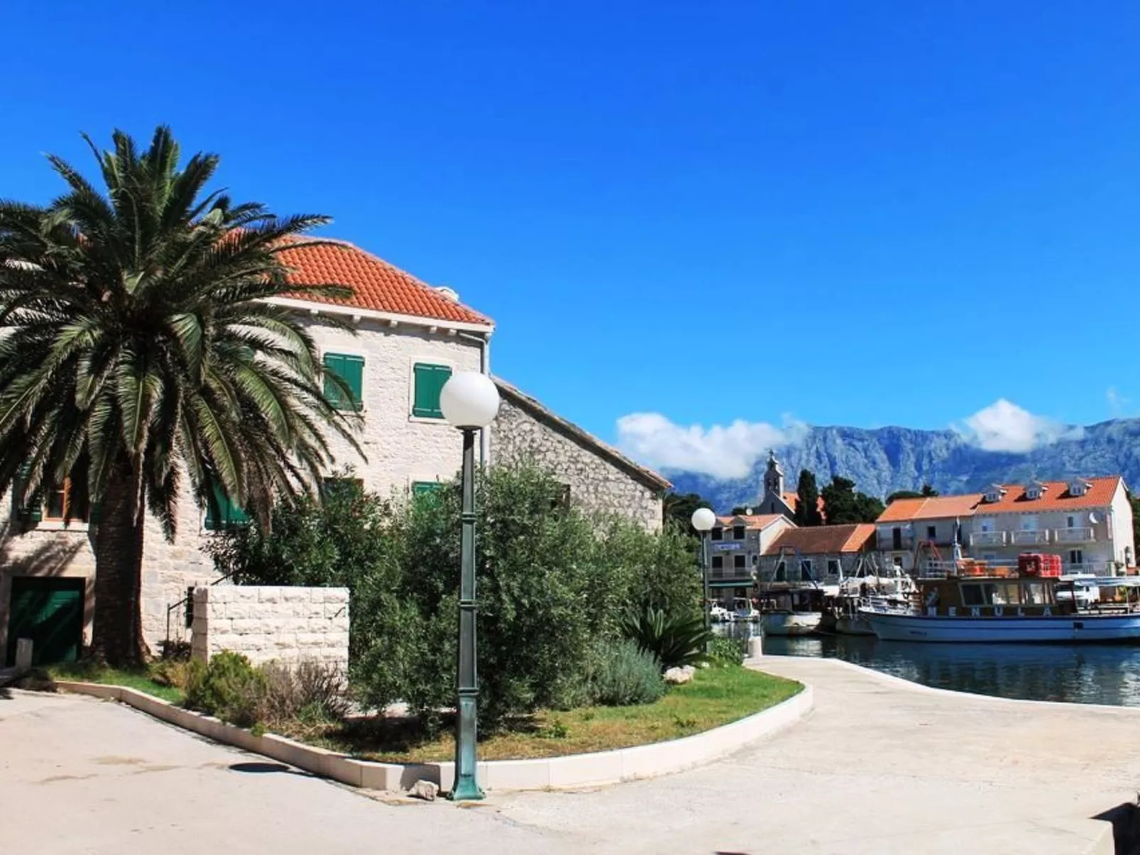 Manora Sucuraj Pool Gästehaus-Image-tags.info