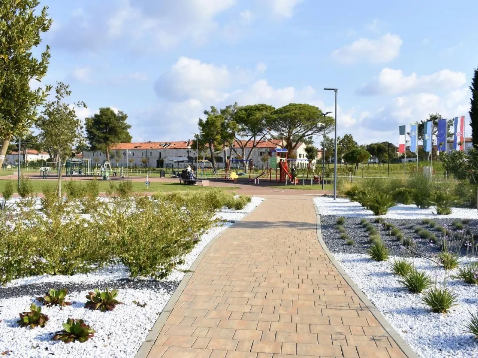 Große Wohnung in Umag mit Terrasse und Grill-Image-tags.info