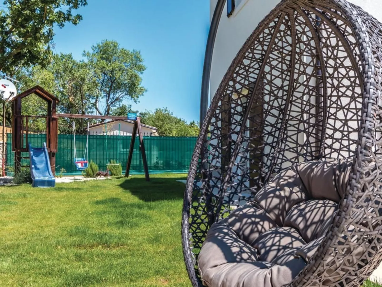 Villa "Magnolia" mit Schwimmbad, Sauna und Jacuzzi-Buiten