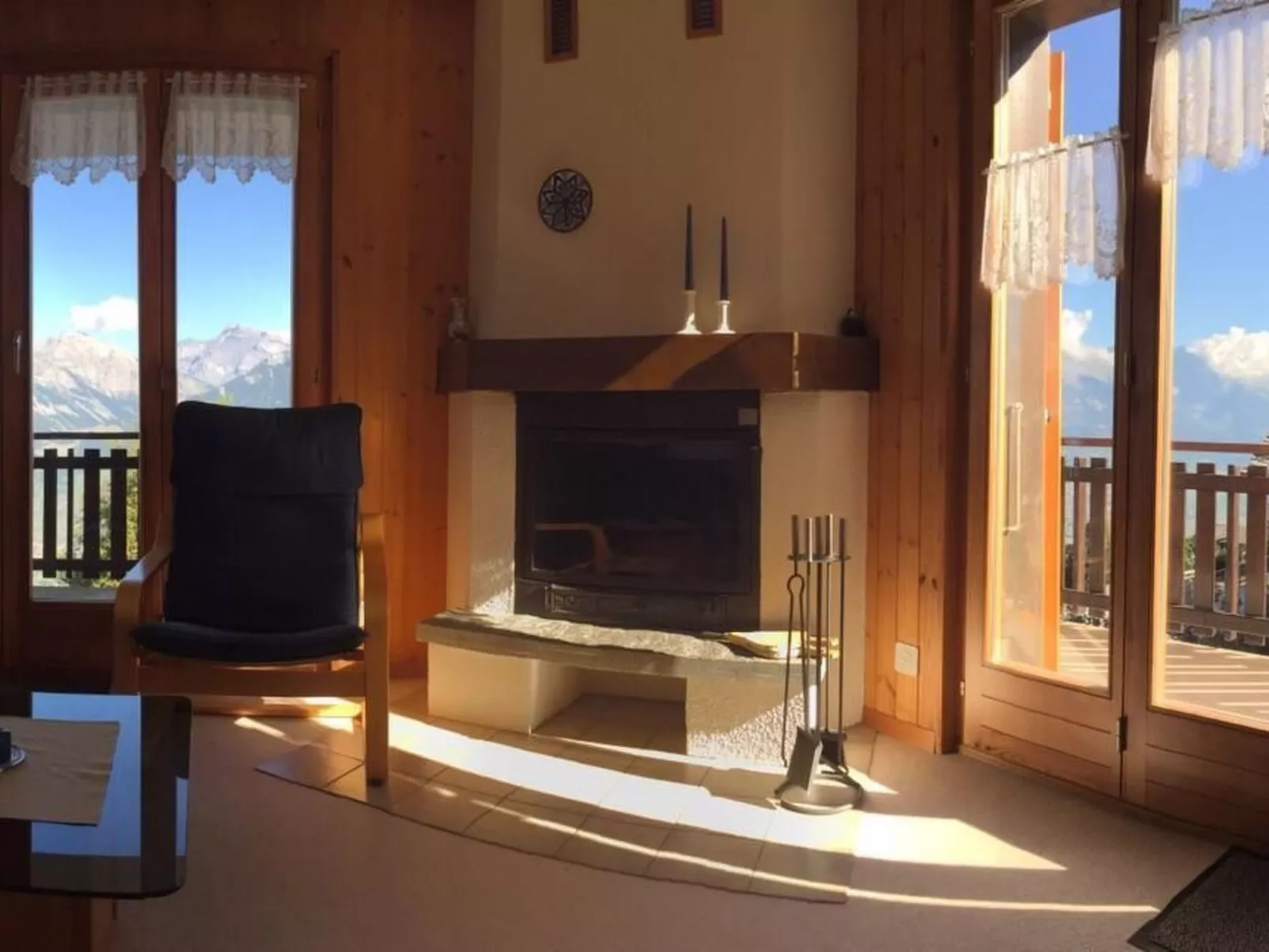 Fewo mit Blick auf die Berge-Binnen