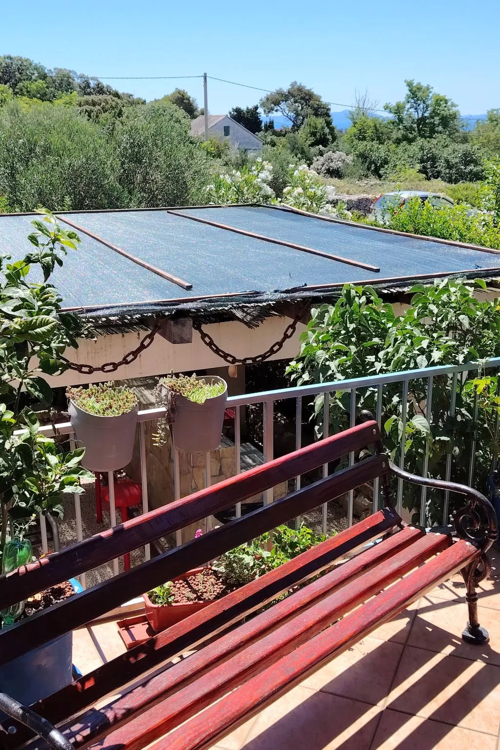 In Vir mit Terrasse und Garten-Buiten