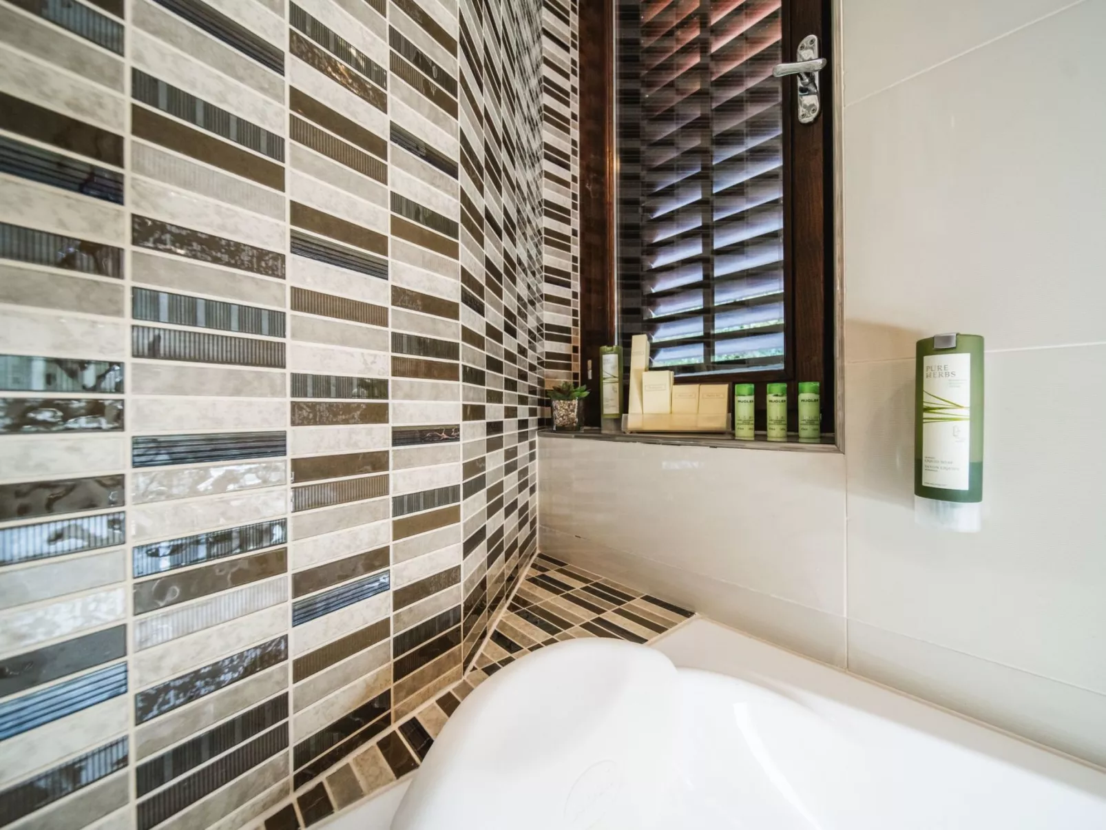 Luxuriöse Villa am Strand in Dubrovnik mit Pool-Image-tags.info