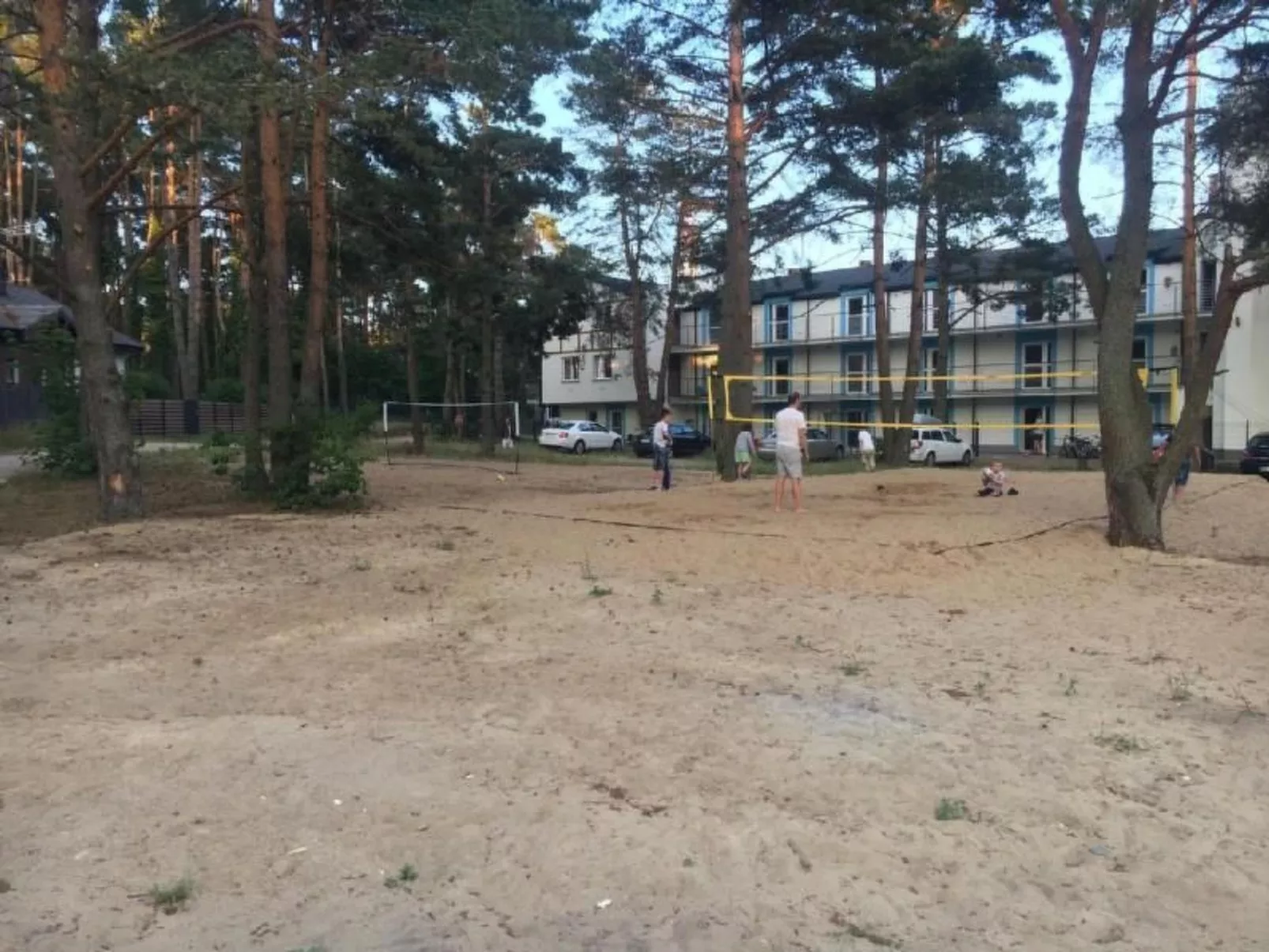 "Apartment 18B" mit Schwimmbad-Buiten