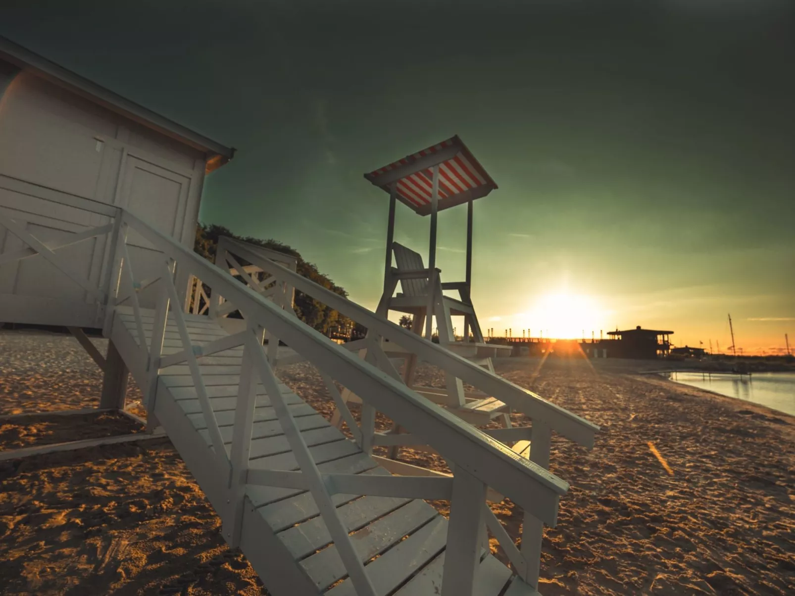 Moderne Ferienwohnung mit Balkon, nur 500 Meter von Meer und Strand entfernt-Image-tags.info