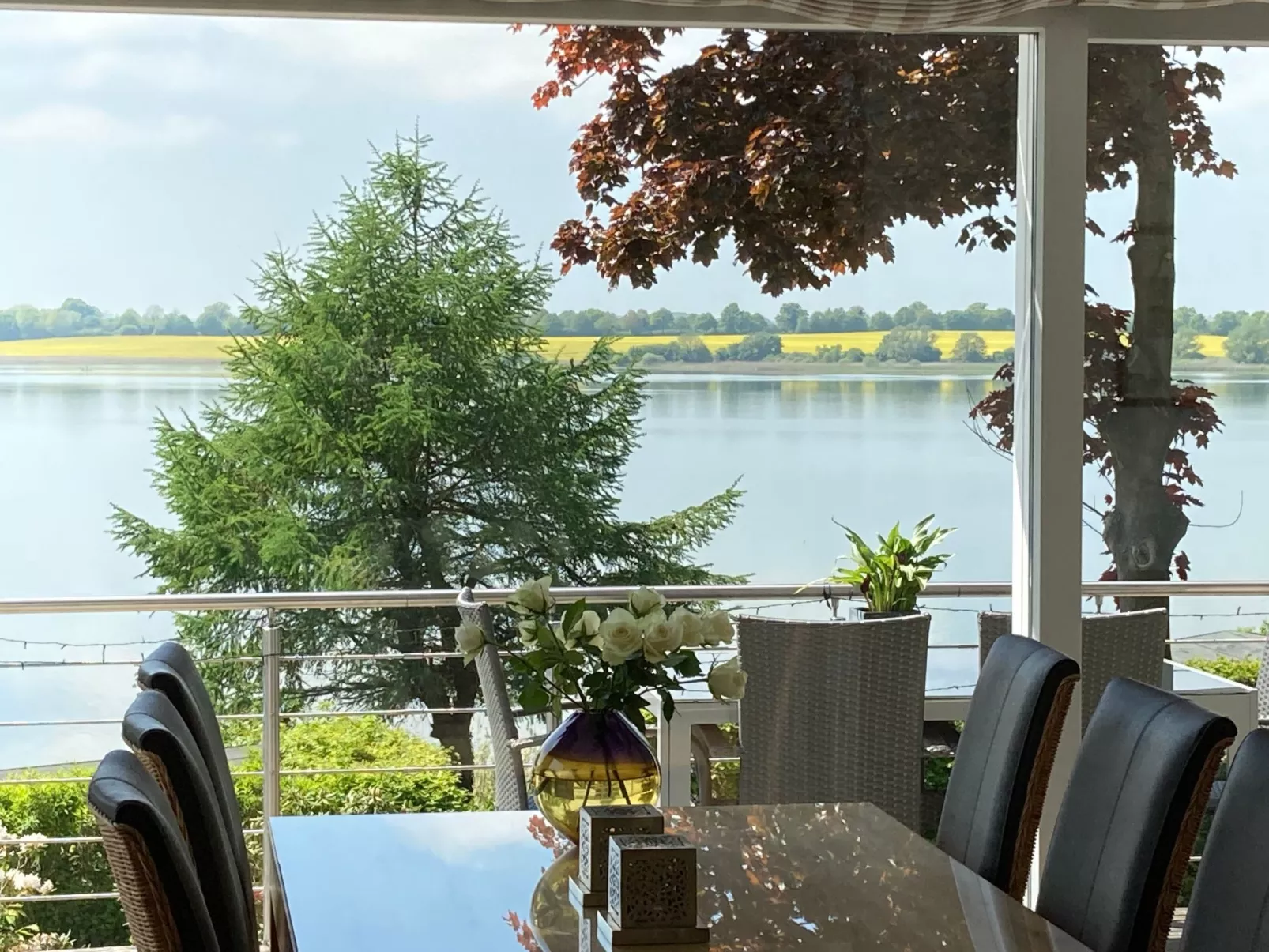 In Klingberg mit Seeblick-Buiten