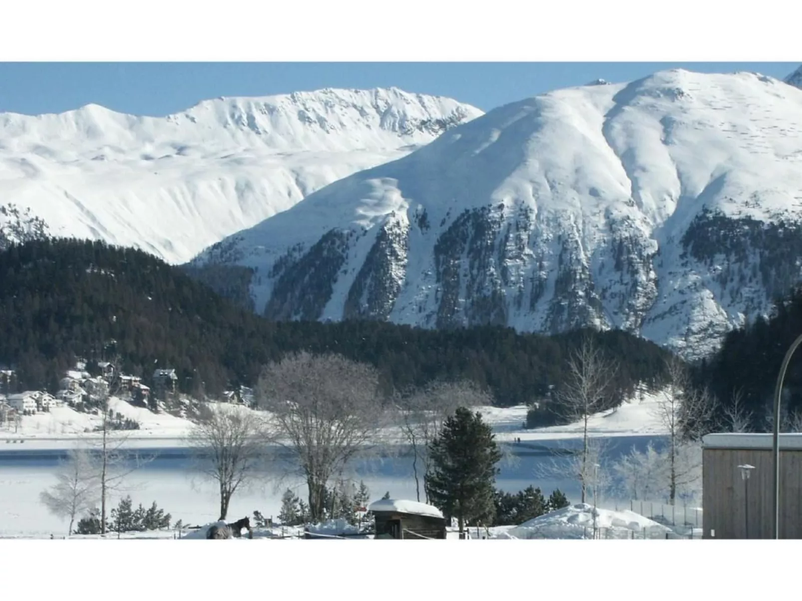 Ludains 4, APT. 25-Buiten