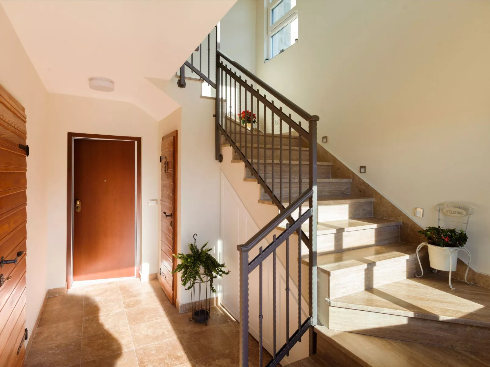 Luxuriöse Steinvilla mit privatem Swimmingpool und herrlichem Meerblick-Binnen