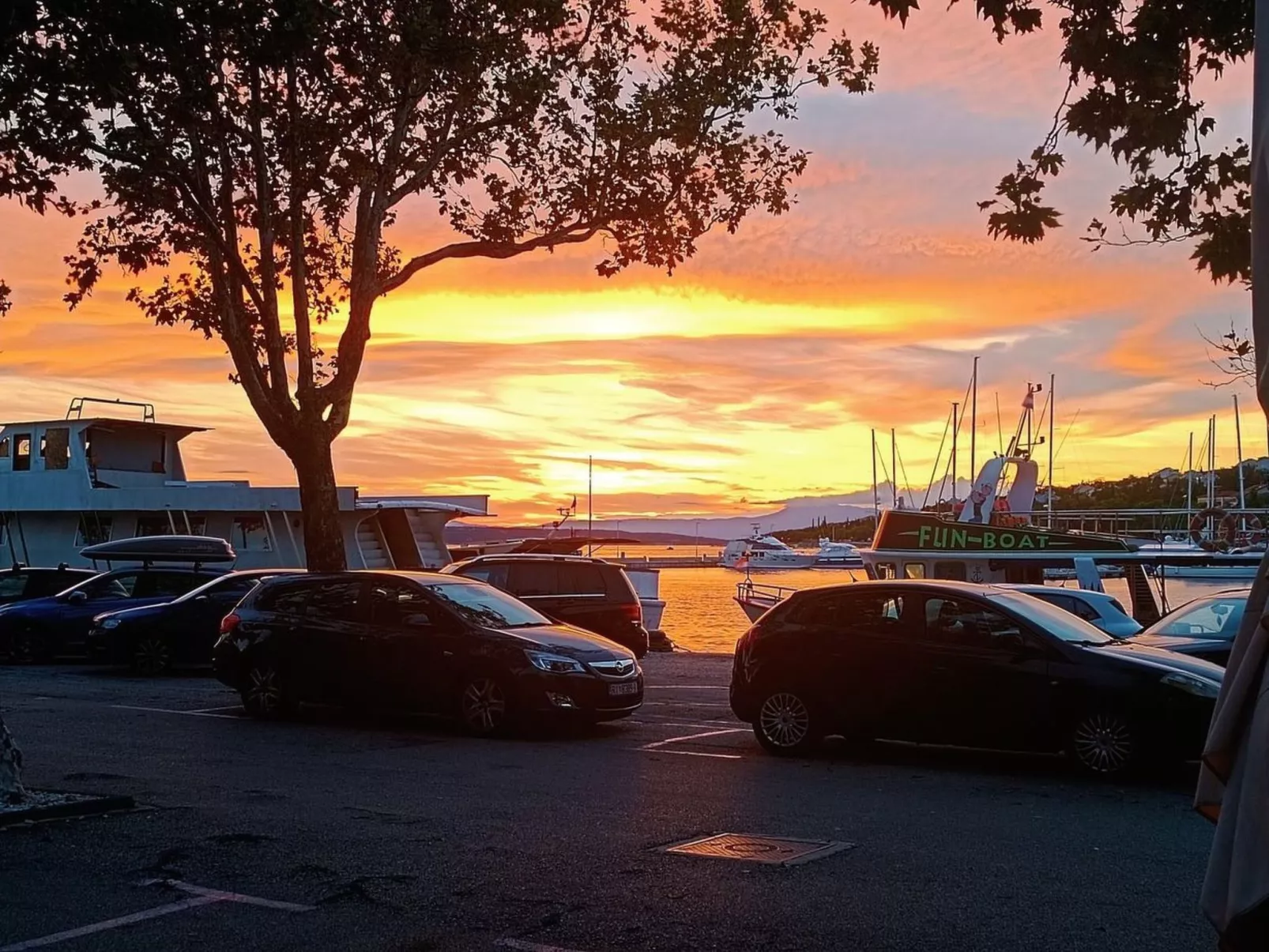 "Pemper Ana" mit Terrasse-Buiten