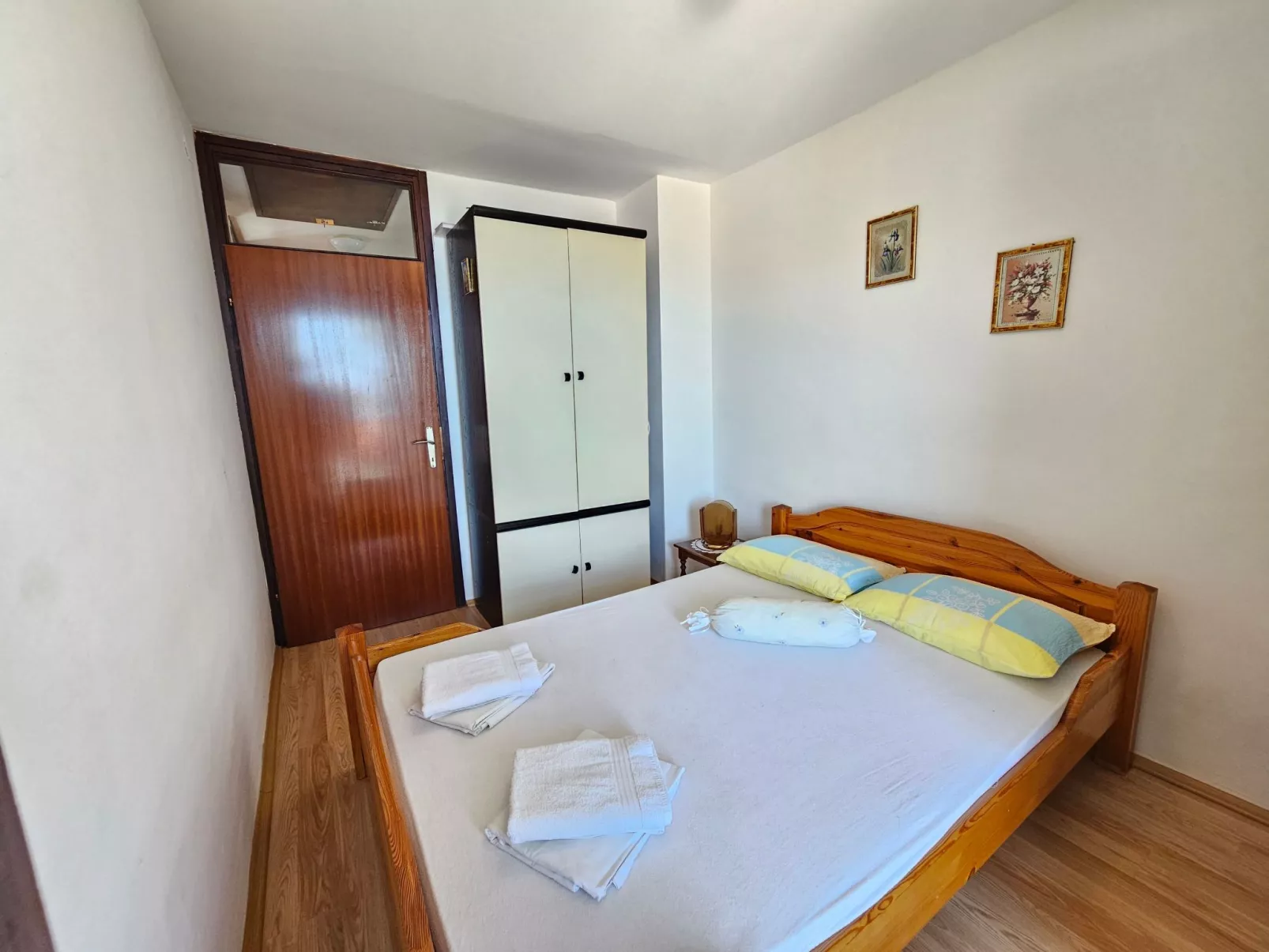 Für 6 Personen in Klenovica-Binnen