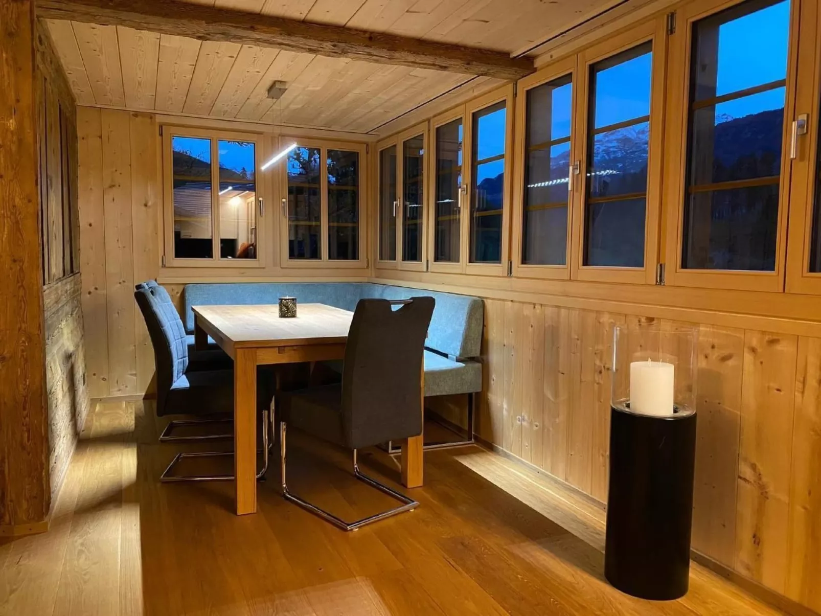 Chalet Brünig mit zwei Wohnungen-Binnen