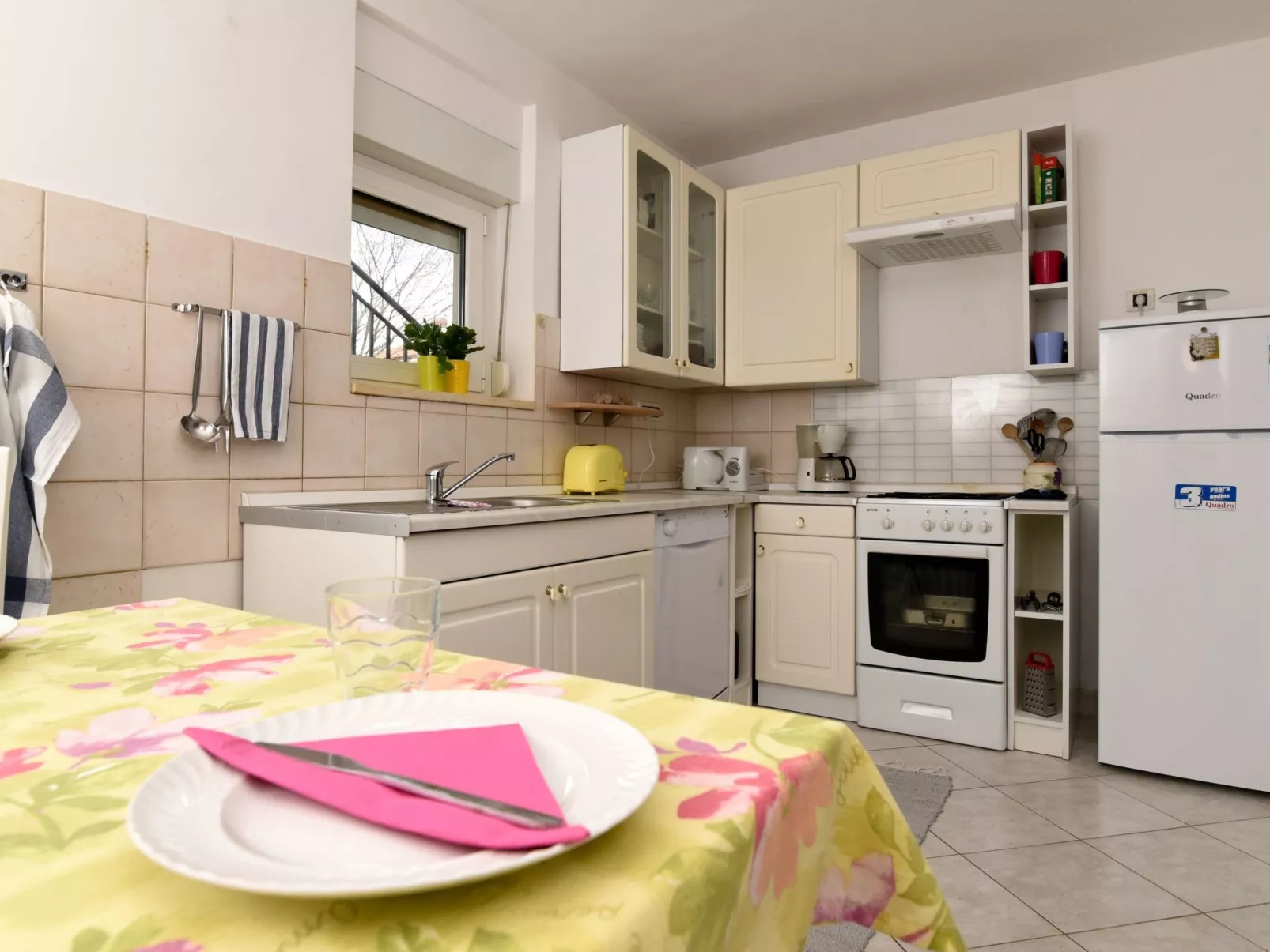 Wohnung mit Terrasse-Binnen