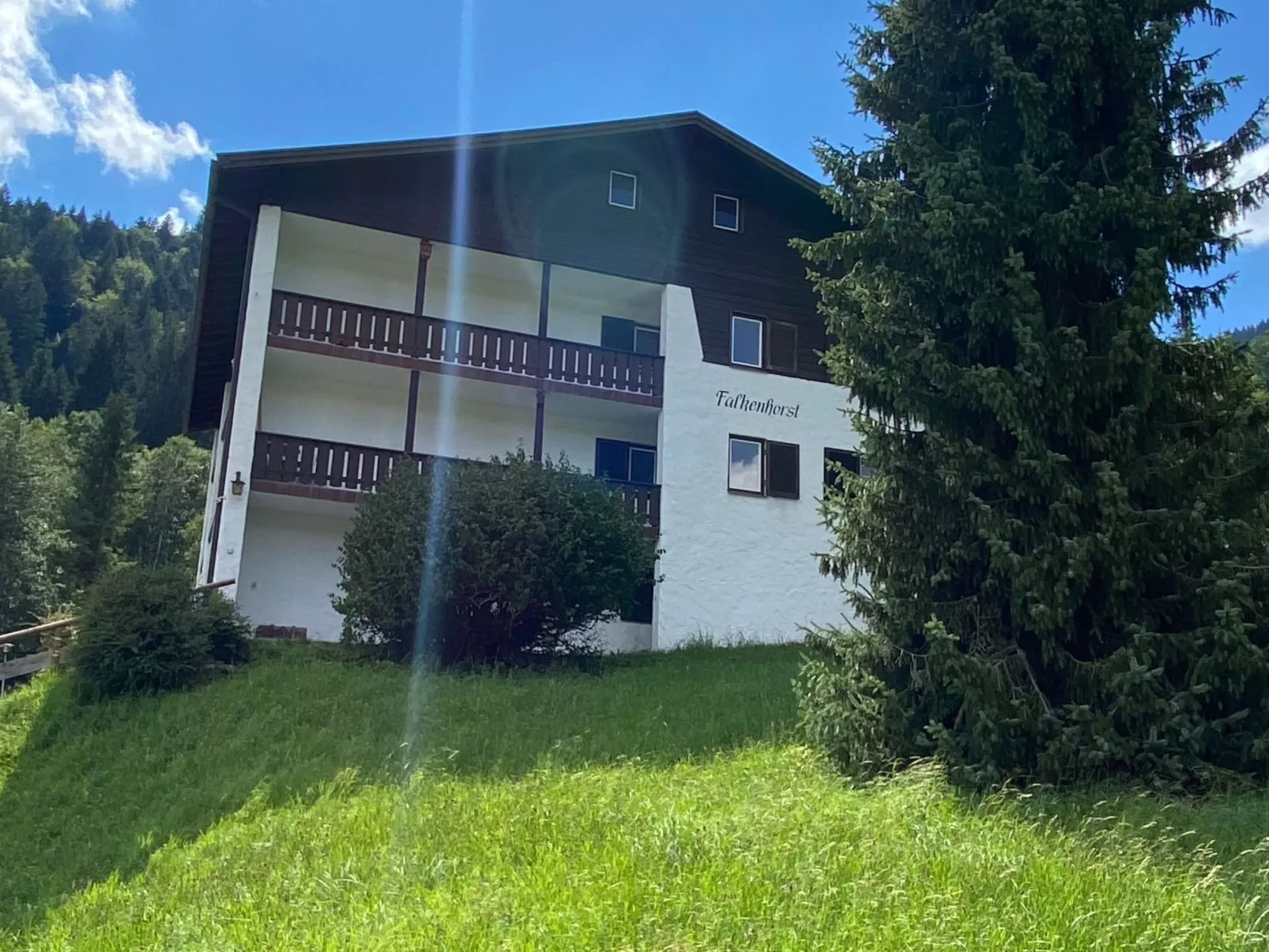 Falkenhorst Wh 25-Buiten