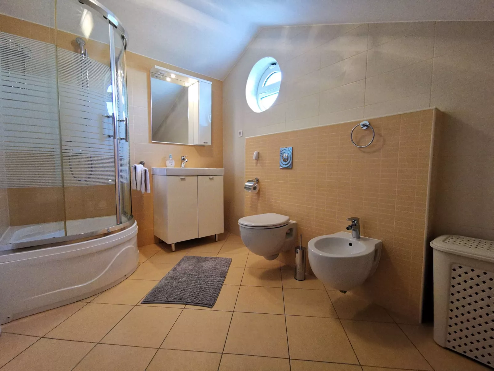 Wohnung mit Meerblick, 50m vom Strand entfernt-Binnen