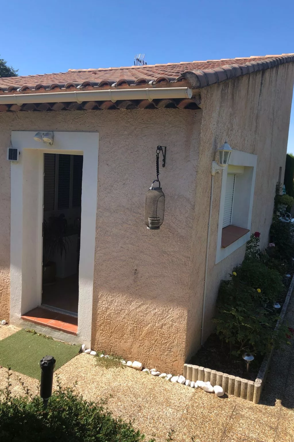 Mimet la diote, Ausflug in die Sonne und in die Ruhe-Buiten