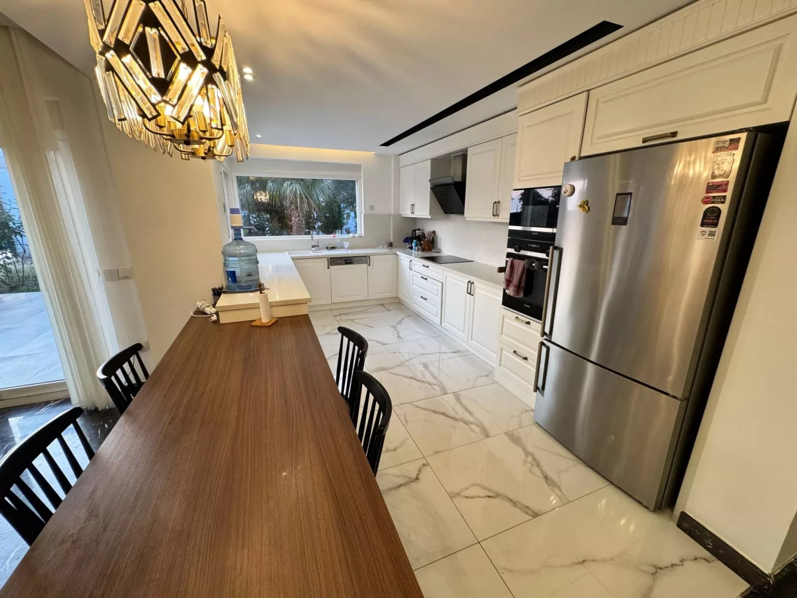 Genießen Sie Ihre sonnige Reise mit "NarVilla"-Image-tags.info