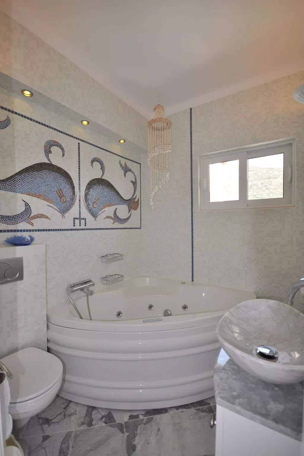 Anwesen "Villa Livadia" mit Infinity-Pool-Buiten