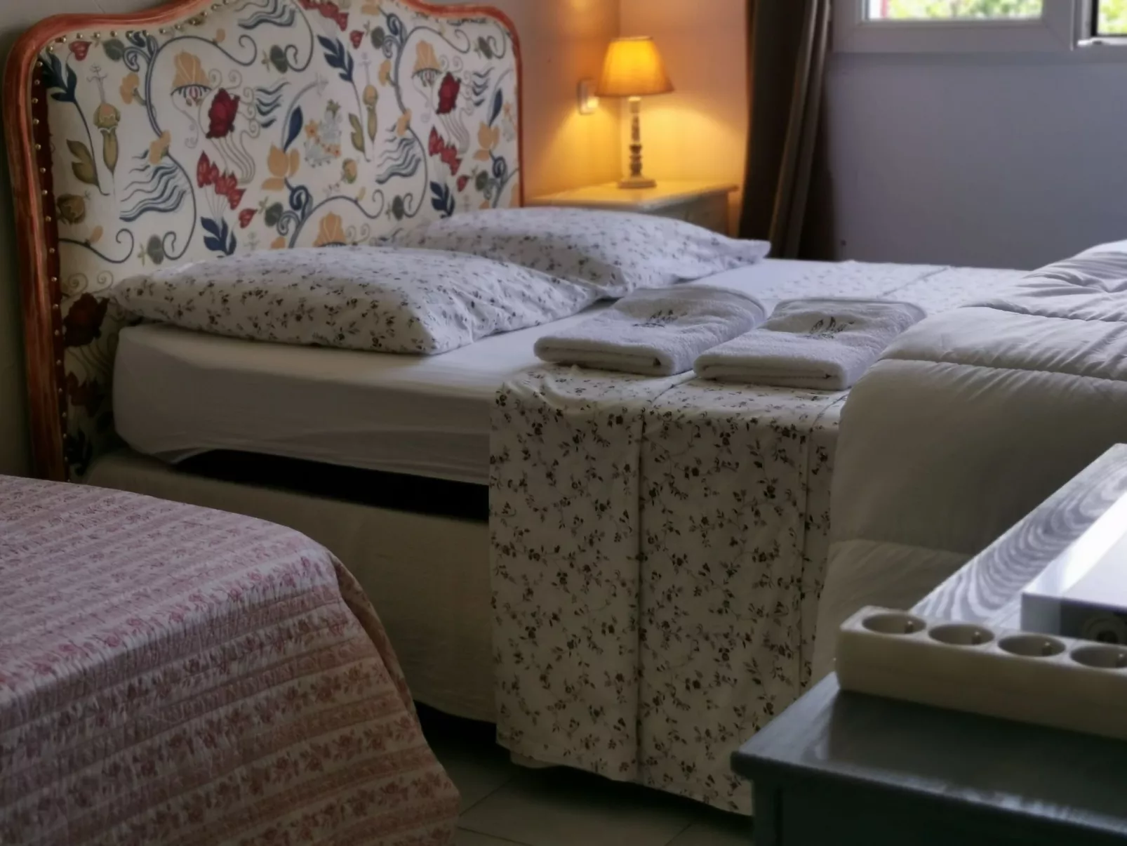 Auf dem Land mit Pool-Binnen