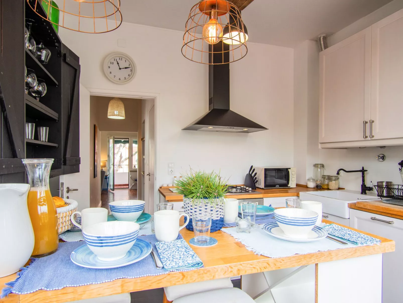 Neue, lichtdurchflutete Wohnung im Zentrum-Binnen