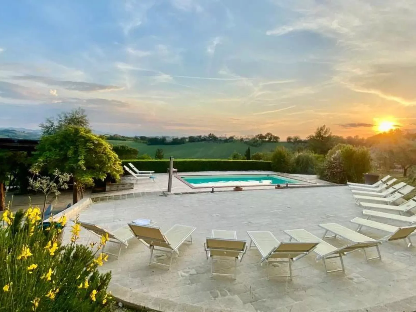 Villa mit Pool für 29 Personen ca. 800 m2-Buiten