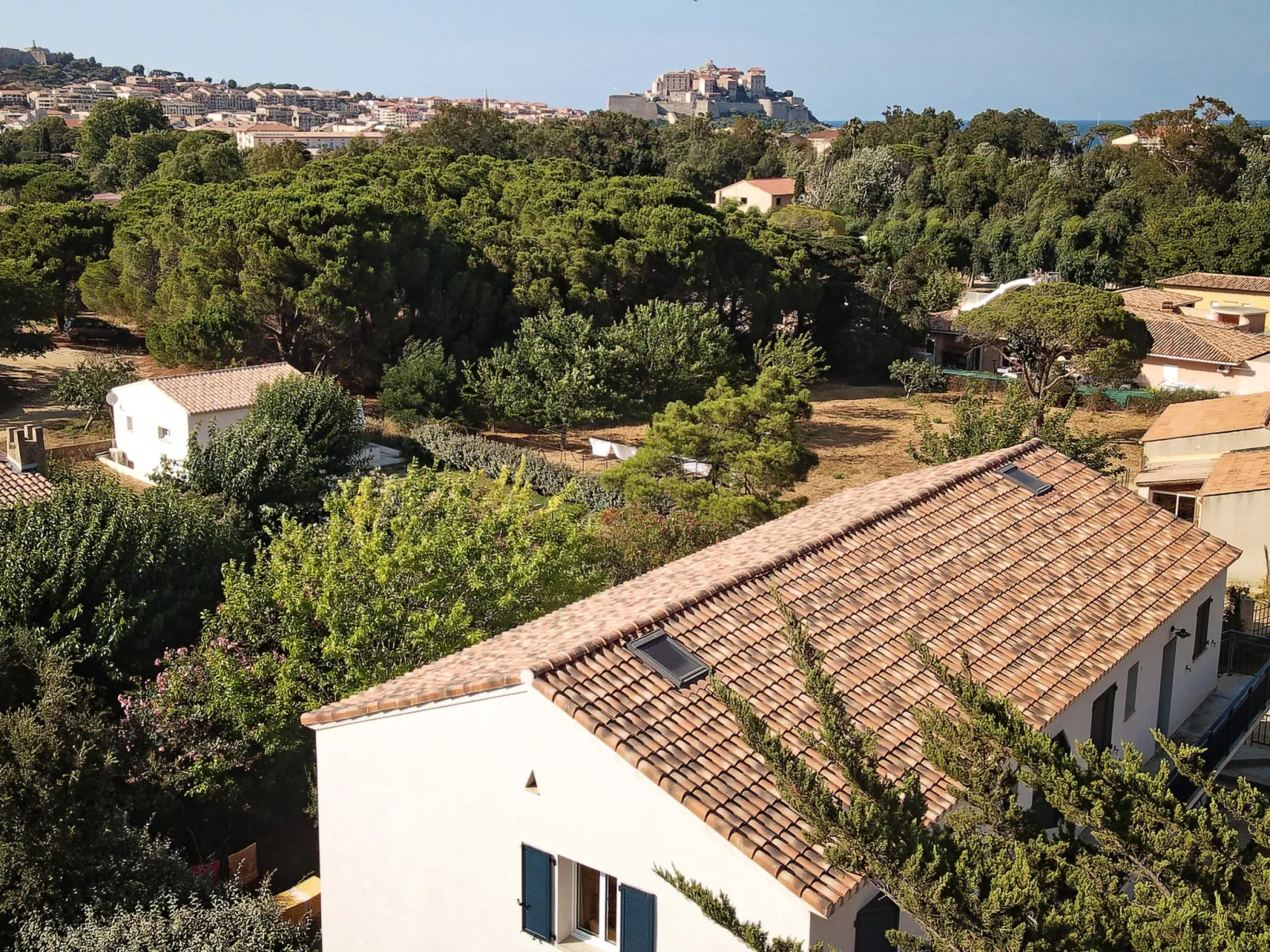 Alzu - Les Muriers-Buiten