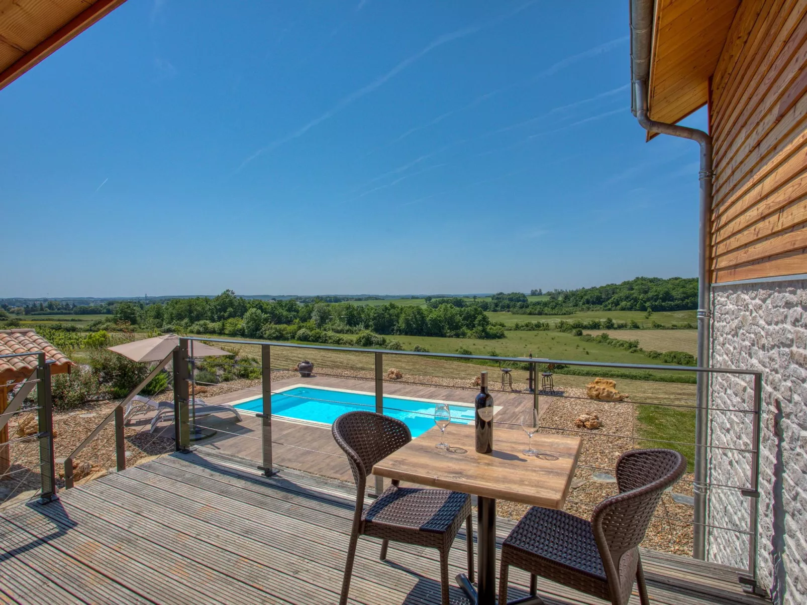 L'Orée du Bois-Buiten