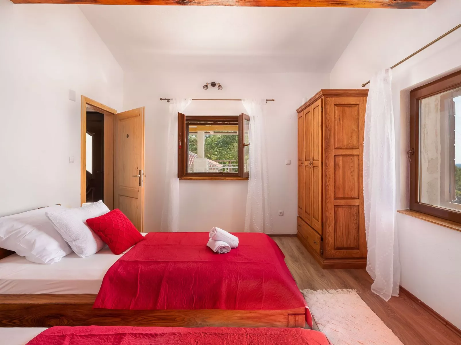 Villa PerVa-Image-tags.info