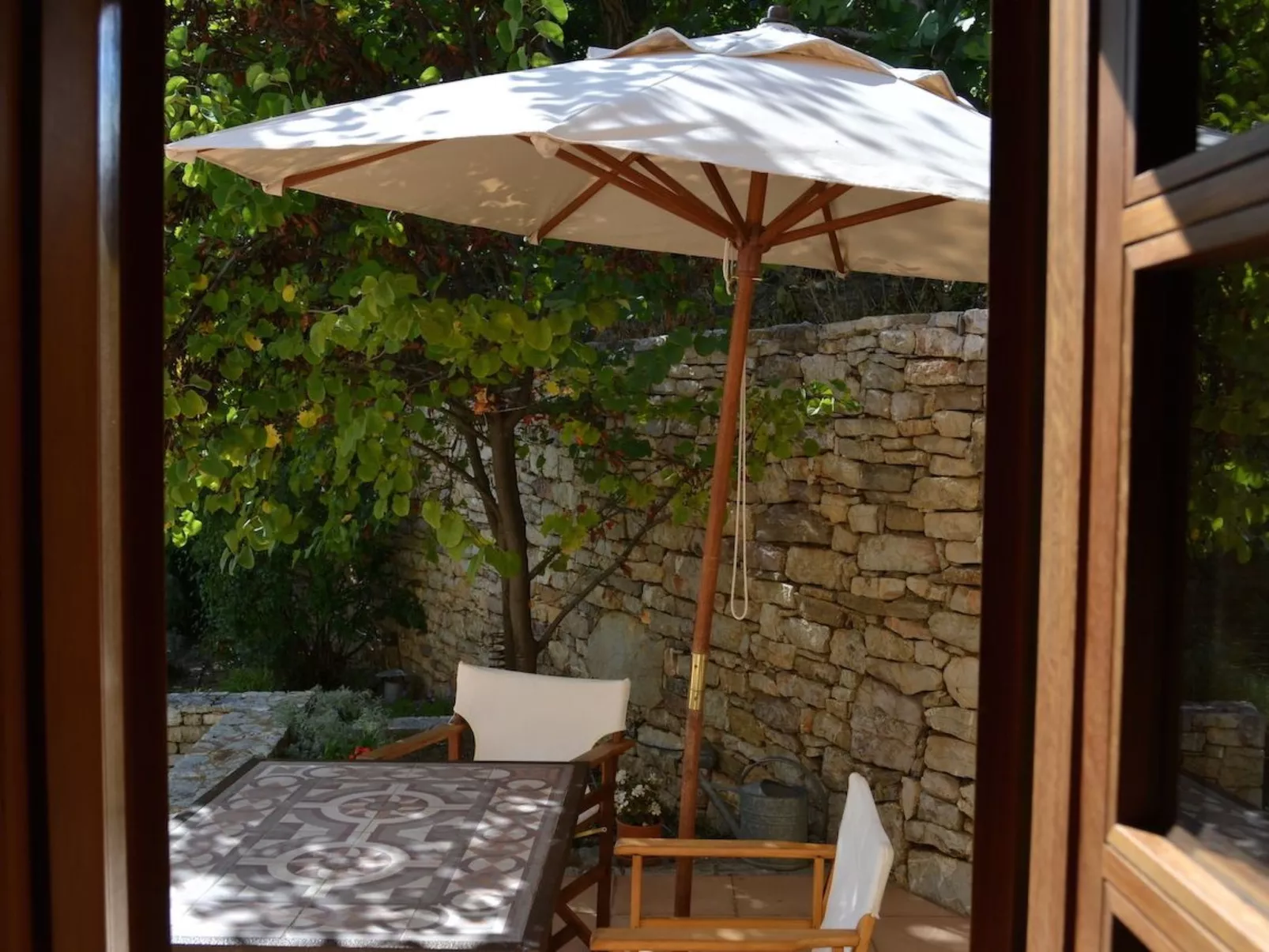 "Stone Retreat"-Buiten