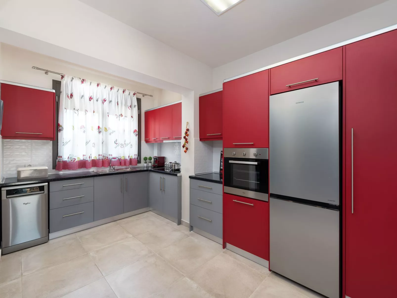 Sun's Reach Villa mit Schwimmbad-Binnen