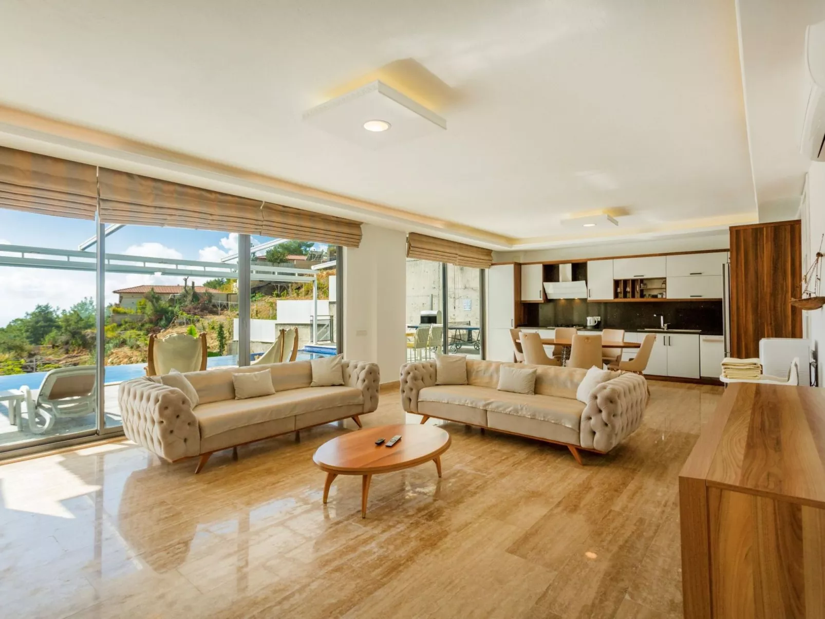 Villa Infinity Mountain mit Pool in Kalkan-Binnen