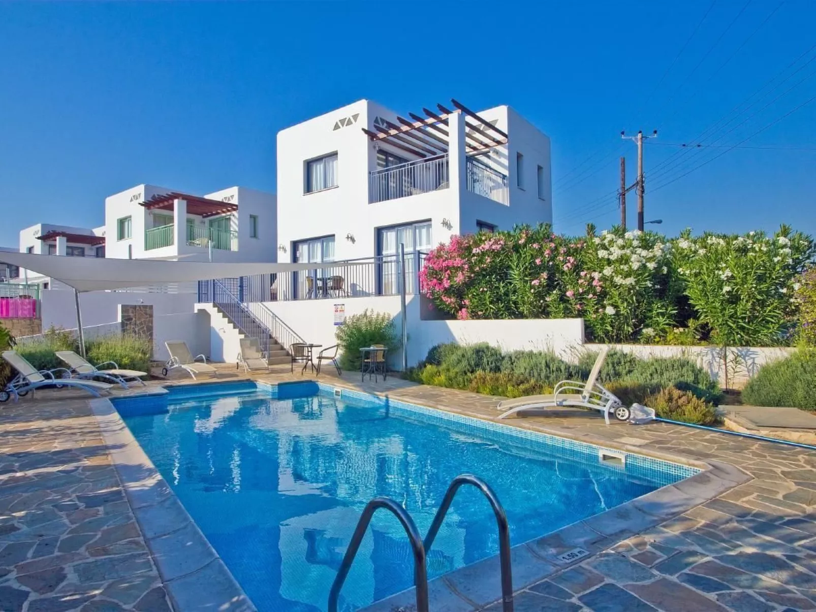 Mit Garten, Grill und Terrasse-Buiten