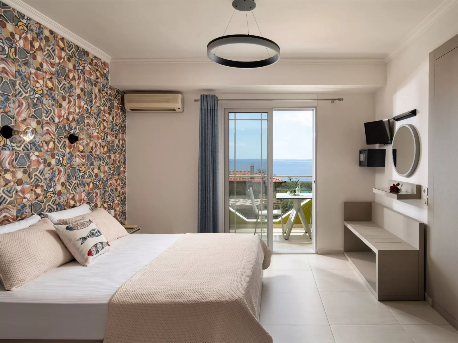 Modernes Studio mit Meerblick-Binnen