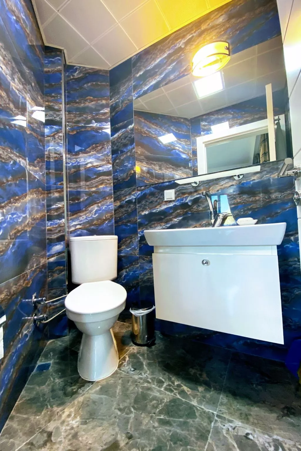 Berghütte mit eigenem Pool - Binnen