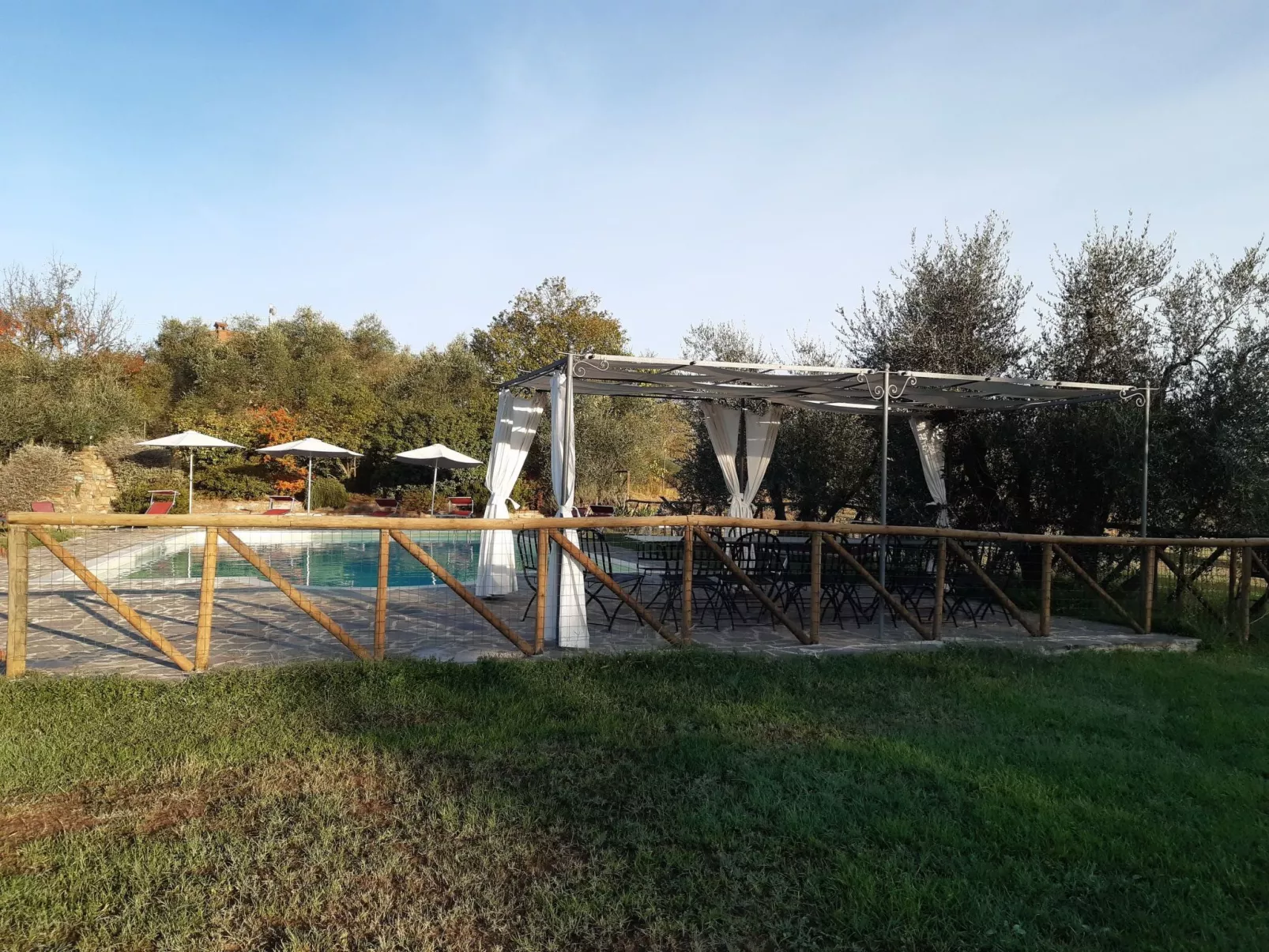 Ferienvilla 'Vignacce' mit eigenem Jacuzzi-Buiten