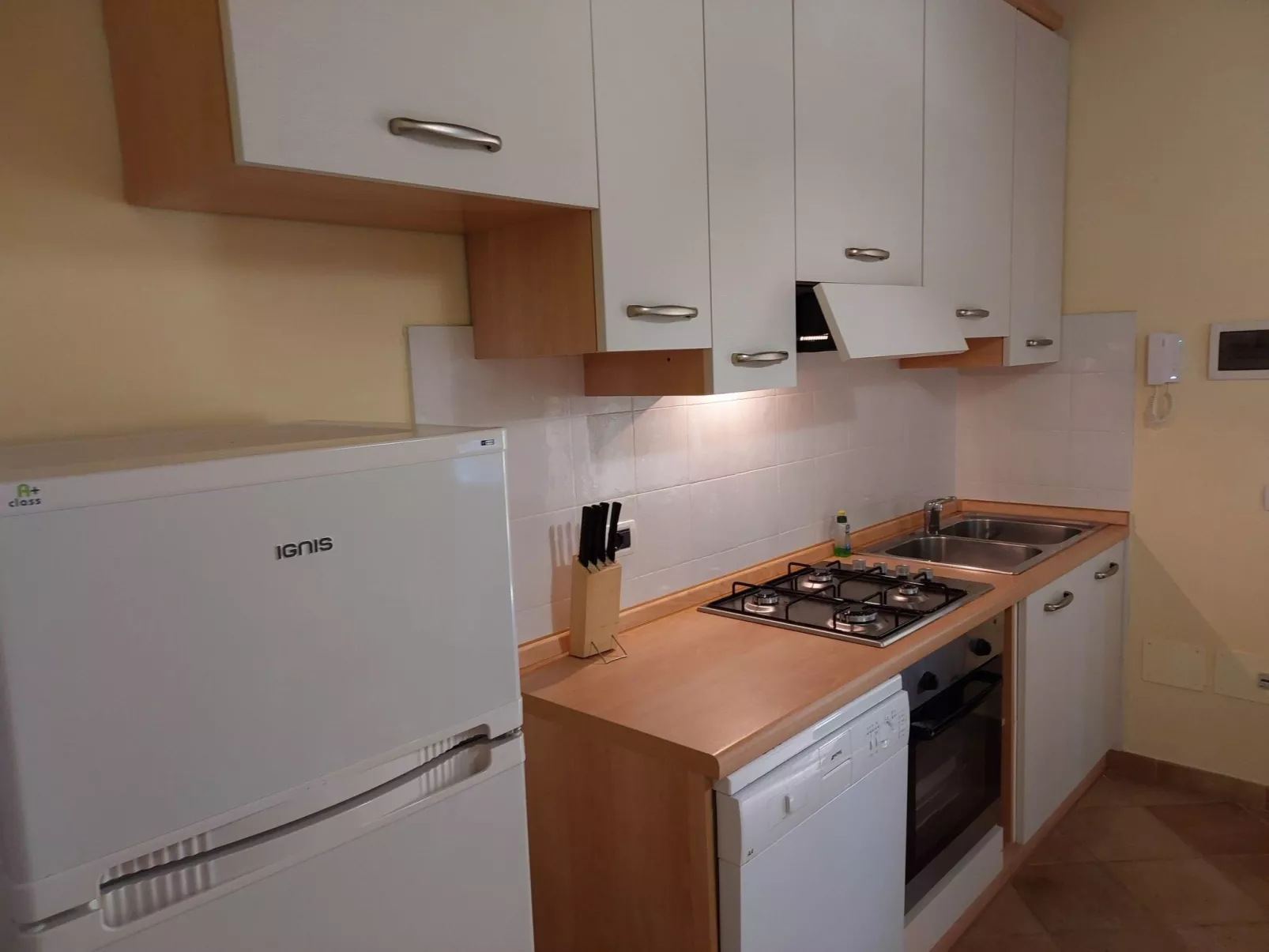 Melo Peperosa' Wohnung mit Terrasse-Binnen