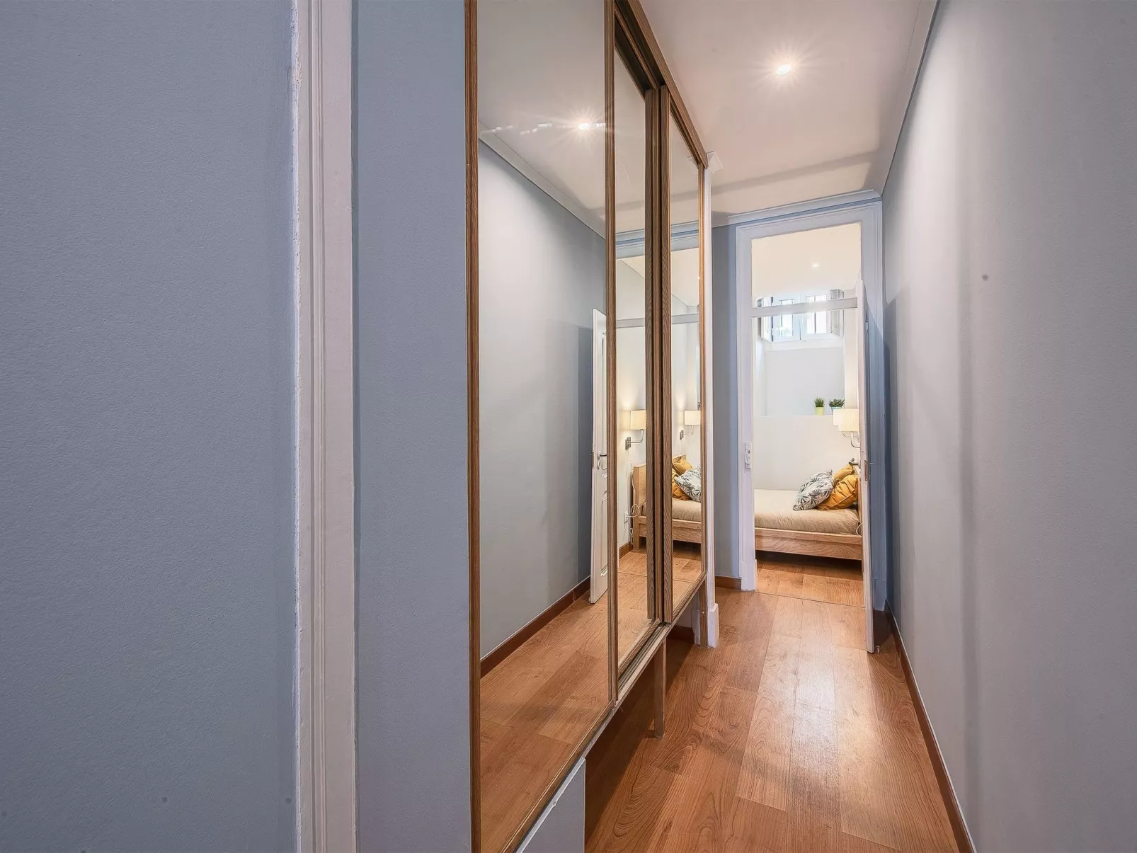 Wohnung mit Balkon-Image-tags.info