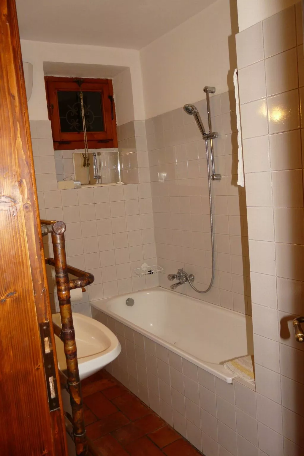 Altertümliche Pracht, Unterkunft mit Schwimmbad in einem Schloss-Binnen