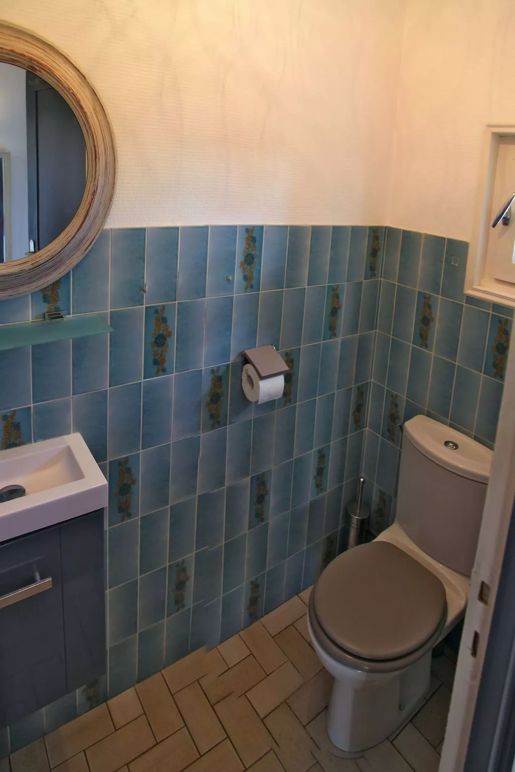 Wunderschönes Dorf am Meer-Image-tags.info